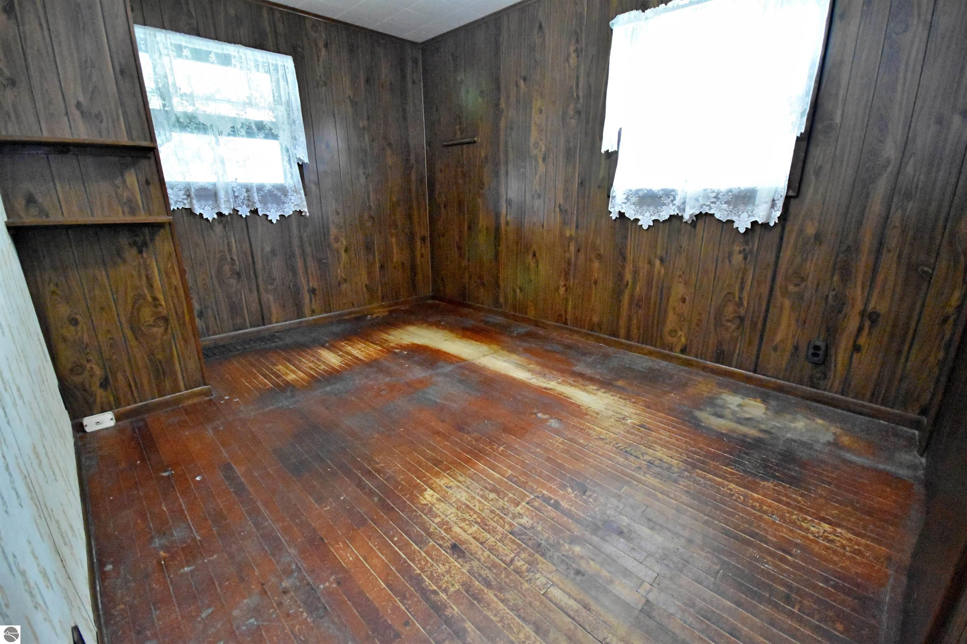 107 S Neilson Street, Tustin, MI 49688 — Photo 20