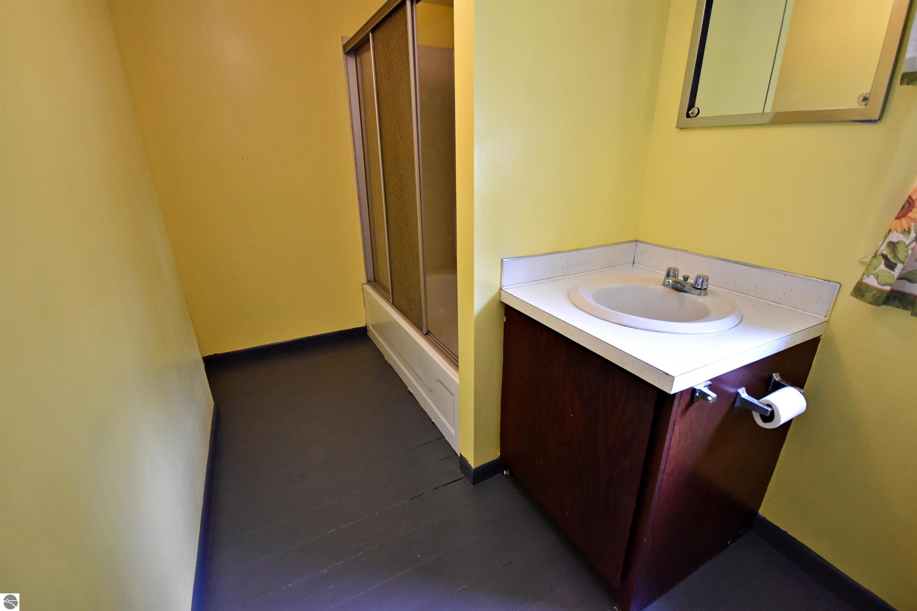 107 S Neilson Street, Tustin, MI 49688 — Photo 28