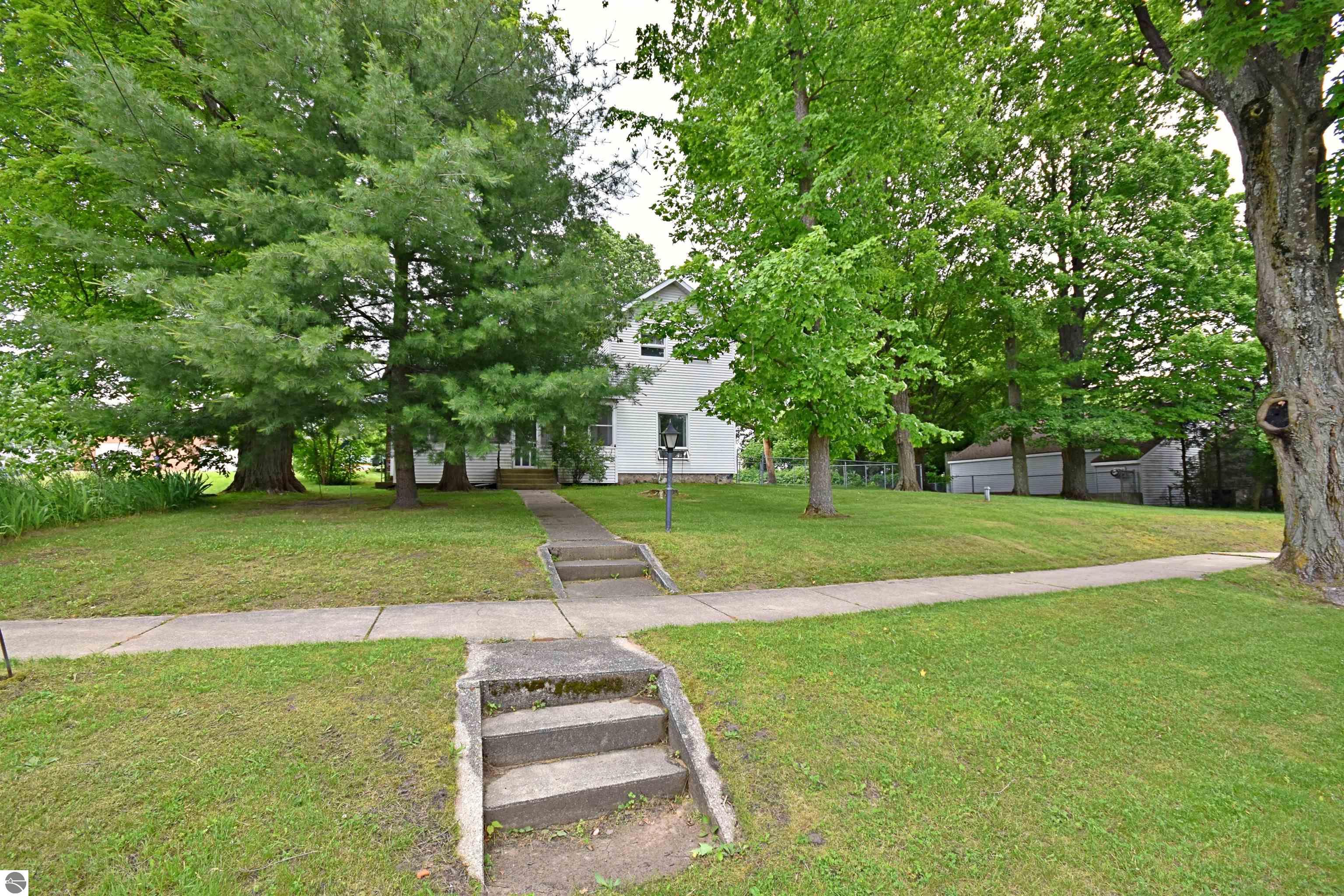 107 S Neilson Street, Tustin, MI 49688 — Photo 5