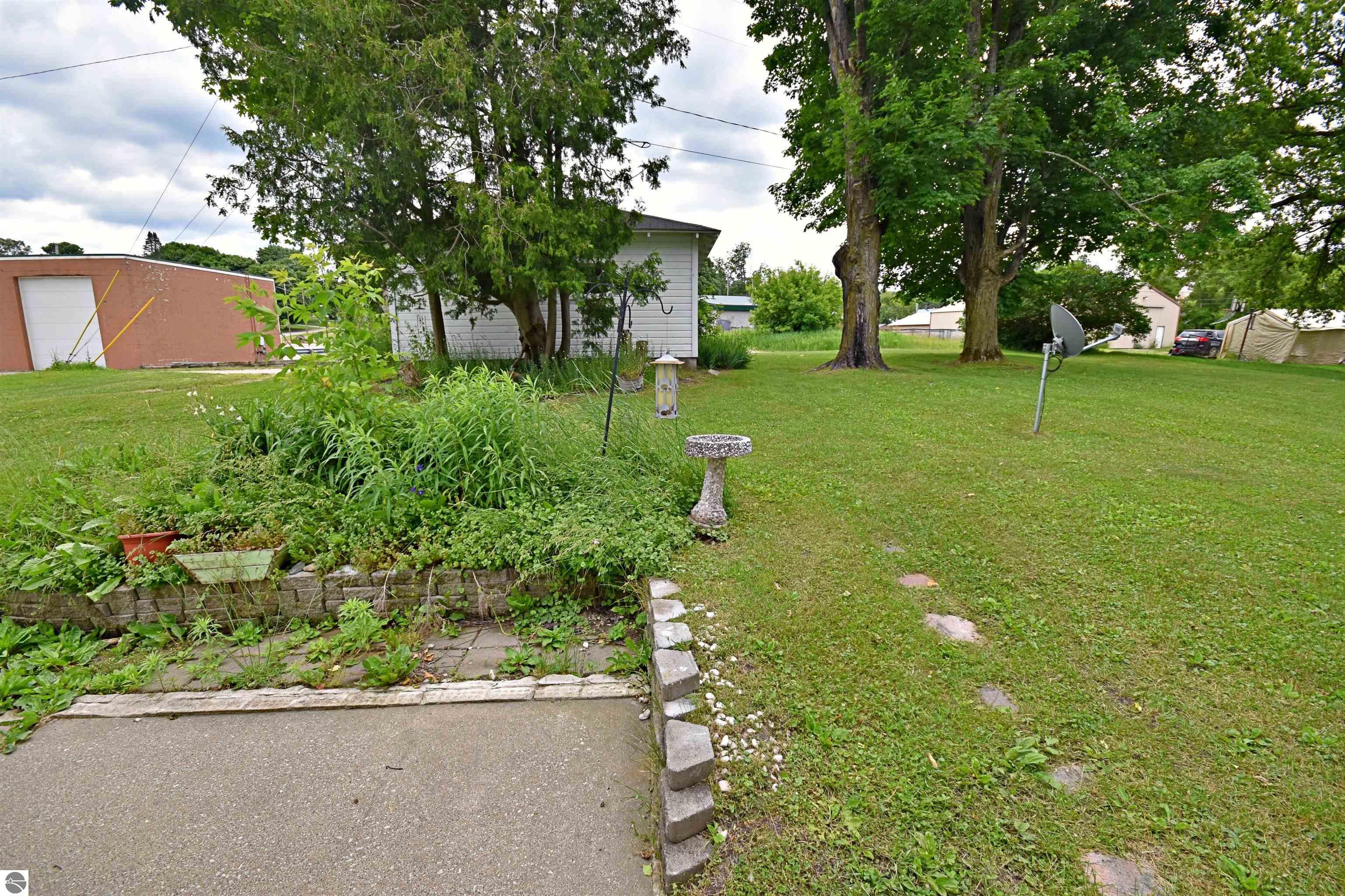 107 S Neilson Street, Tustin, MI 49688 — Photo 63