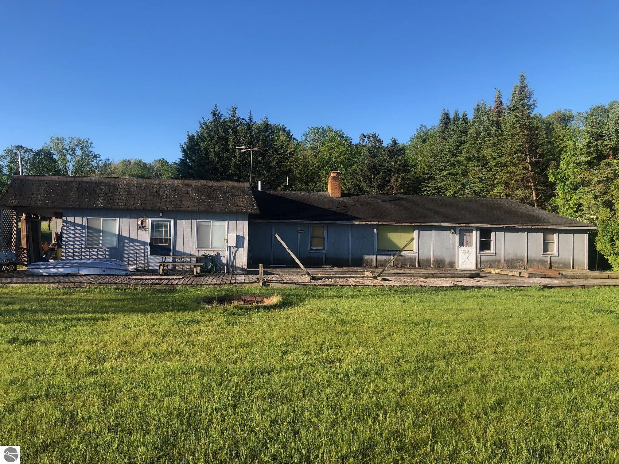 Click to enlarge photo