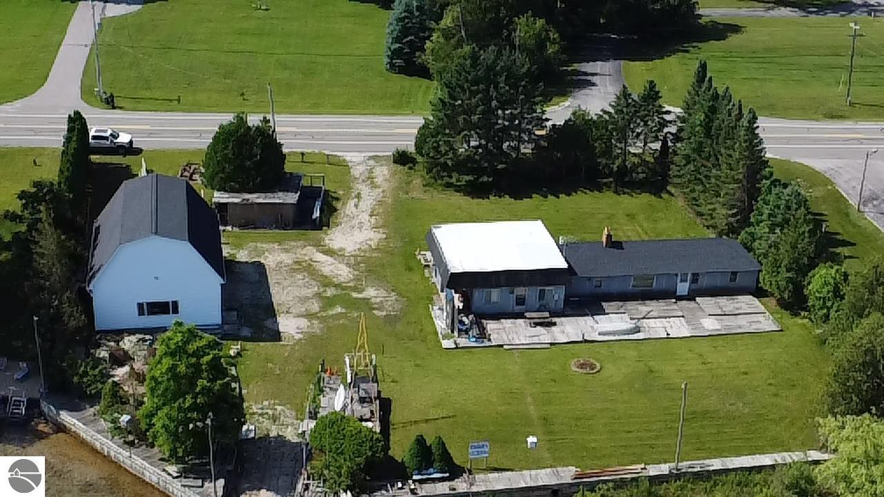 Click to enlarge photo