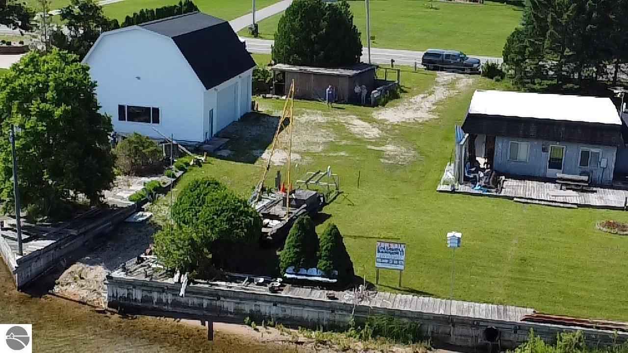 Click to enlarge photo