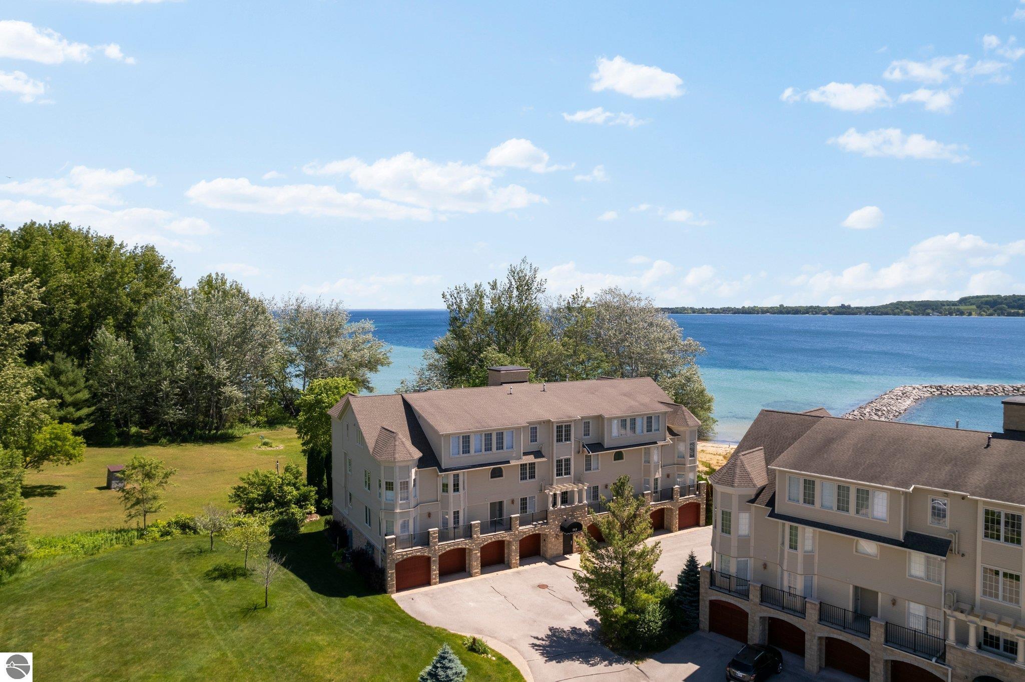 712 N Dockside Circle, Suttons Bay, MI 49682 — front exterior