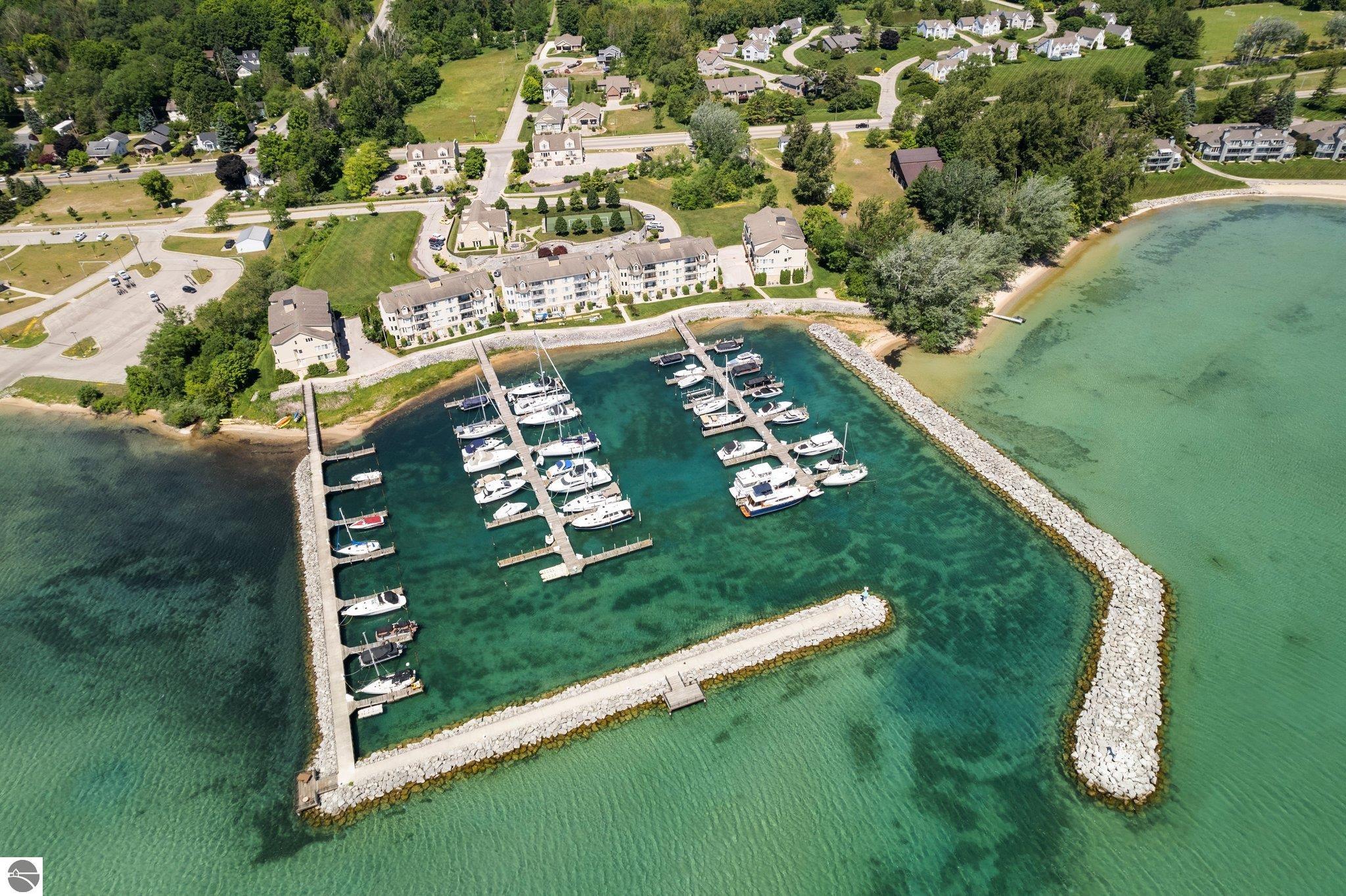 712 N Dockside Circle, Suttons Bay, MI 49682 — Photo 2