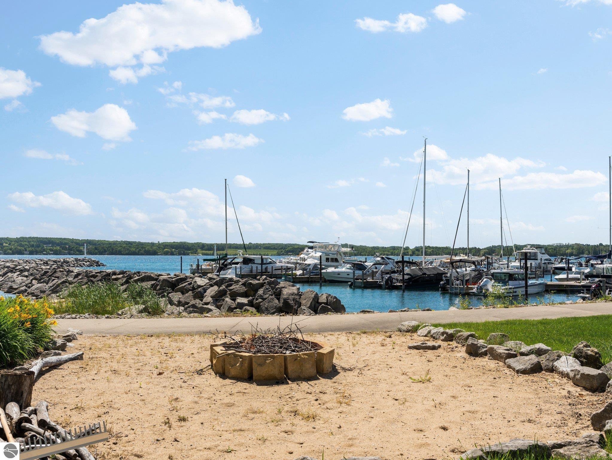 712 N Dockside Circle, Suttons Bay, MI 49682 — Photo 5