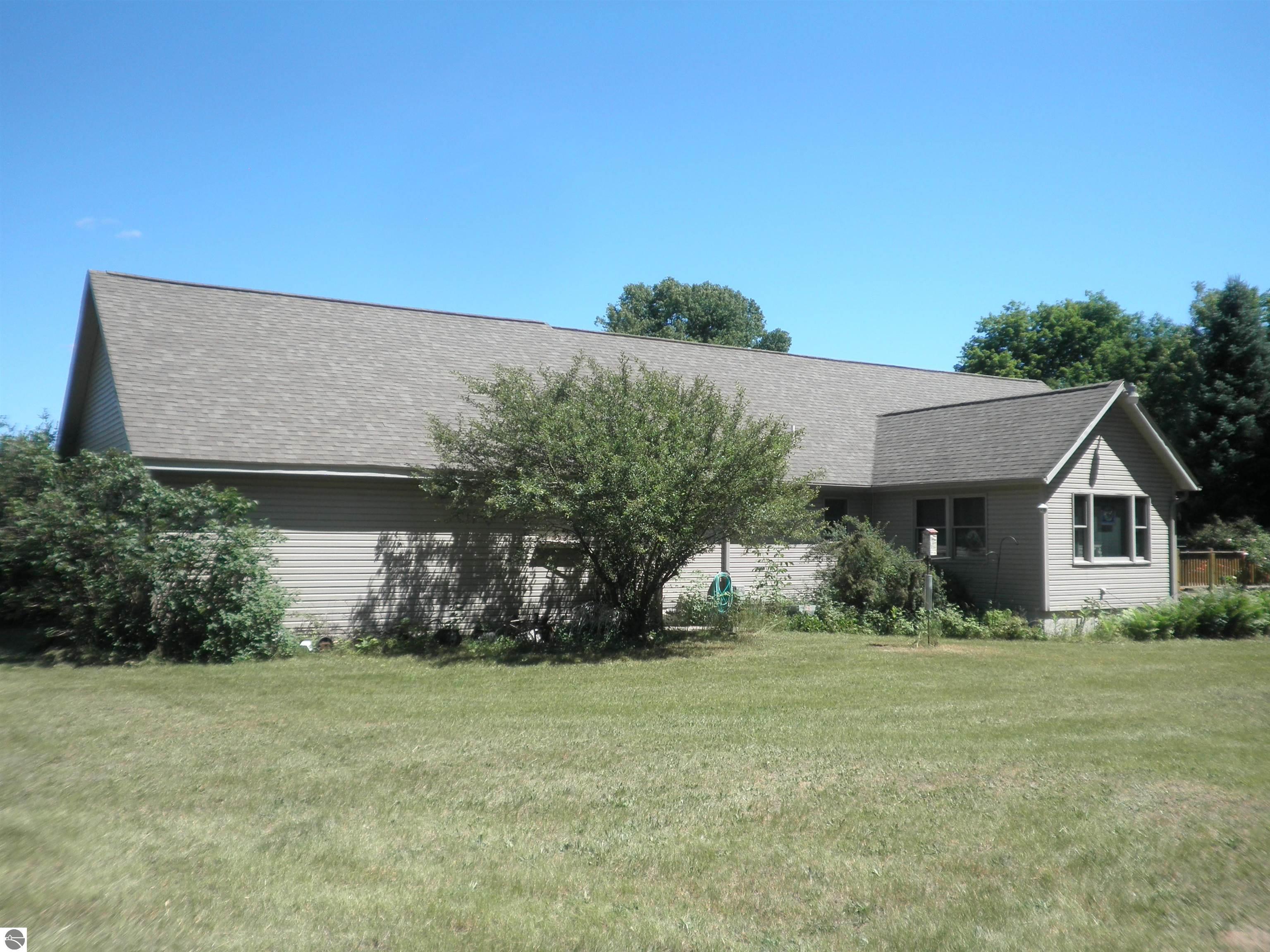351 N M-88, Central Lake, MI 49622 — Photo 4