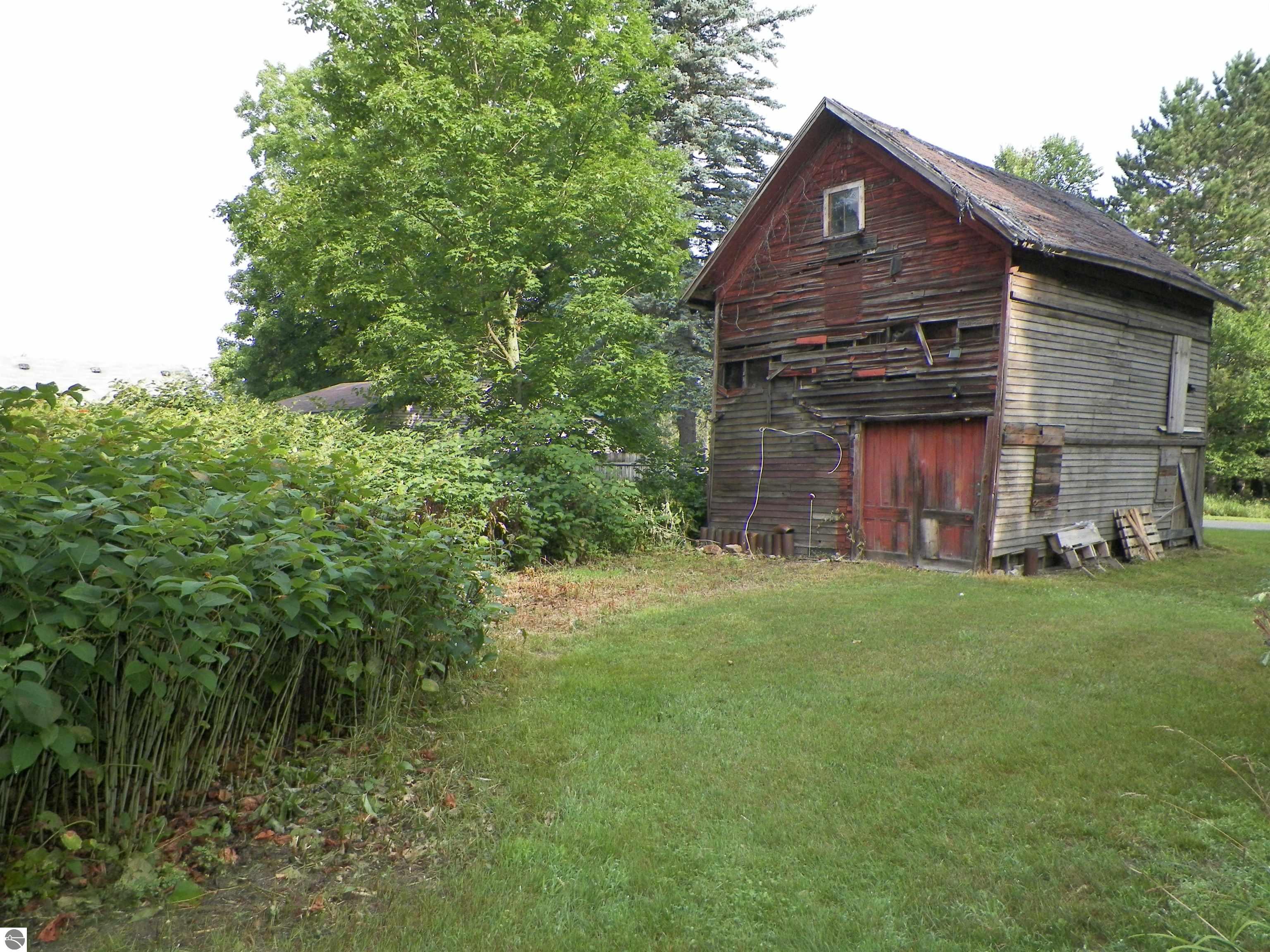 Click to enlarge photo