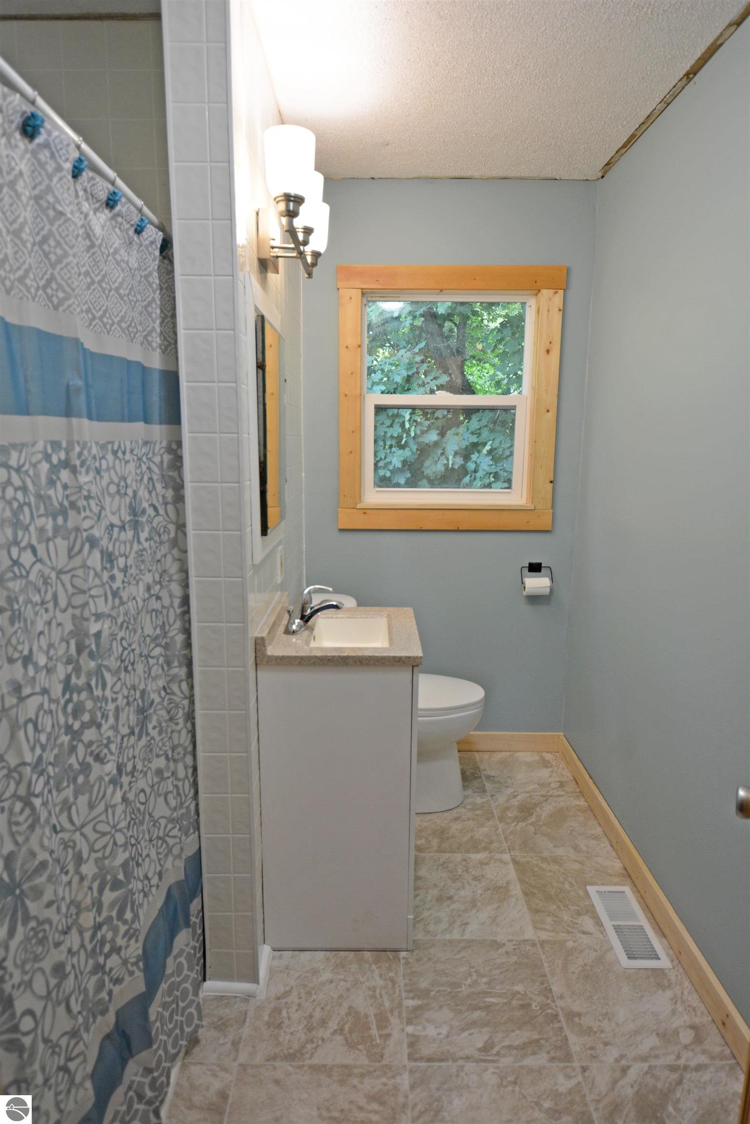 8388 Leecrest Boulevard, Onekama, MI 49675 — Photo 13