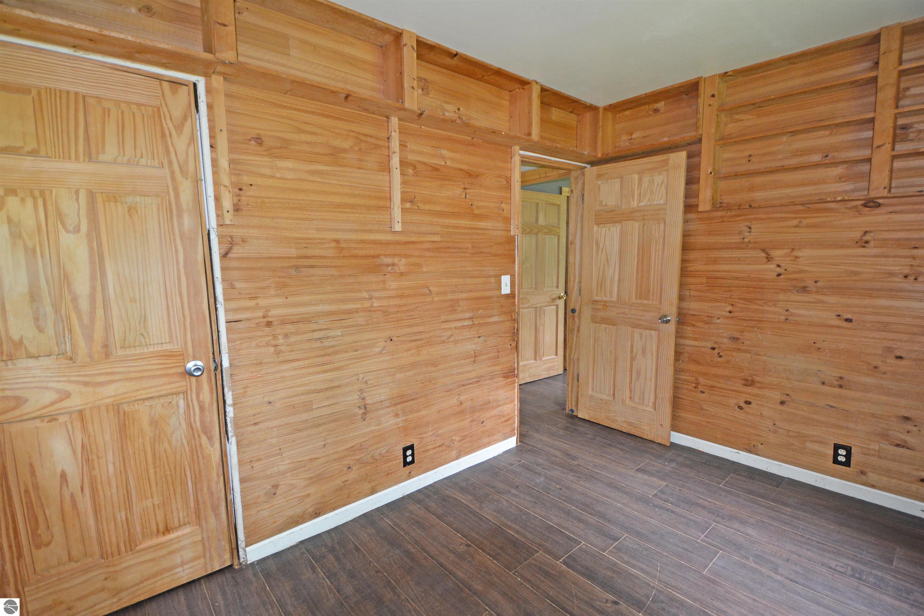 8388 Leecrest Boulevard, Onekama, MI 49675 — Photo 15
