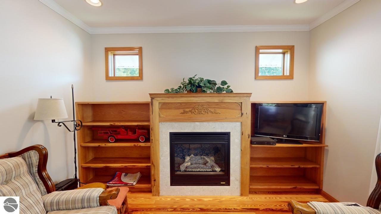 214 W Wheaton Avenue, Clare, MI 48617 — Photo 18