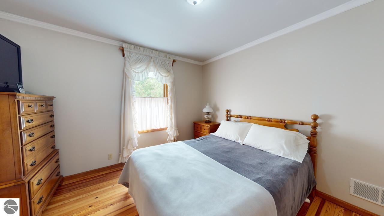 214 W Wheaton Avenue, Clare, MI 48617 — Photo 27