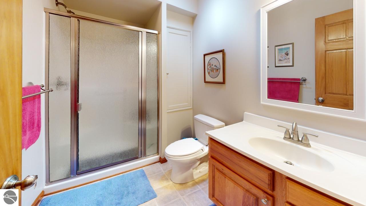 214 W Wheaton Avenue, Clare, MI 48617 — Photo 32