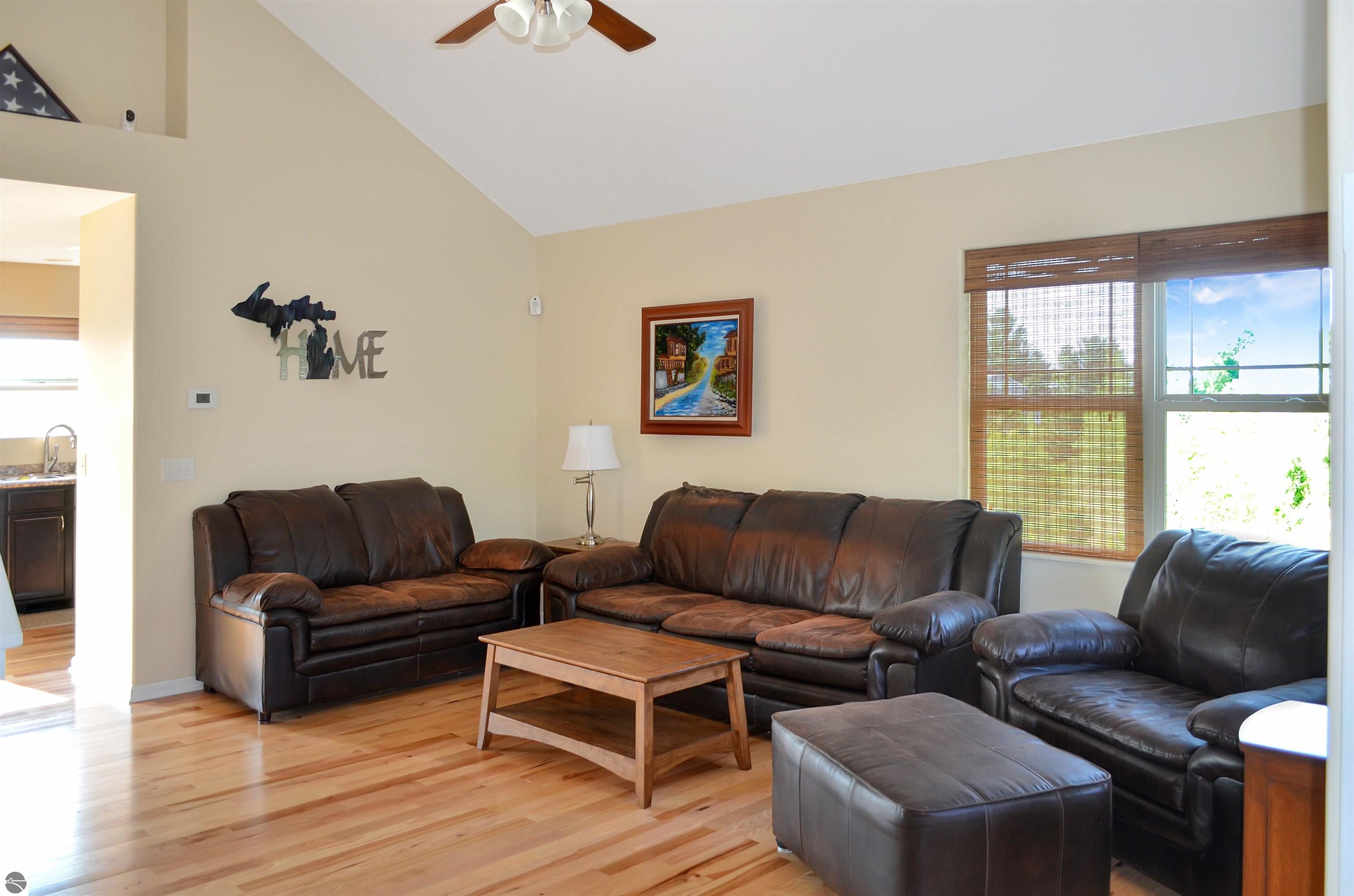 564 Kingsley Ridge Drive, Kingsley, MI 49649 — Photo 5