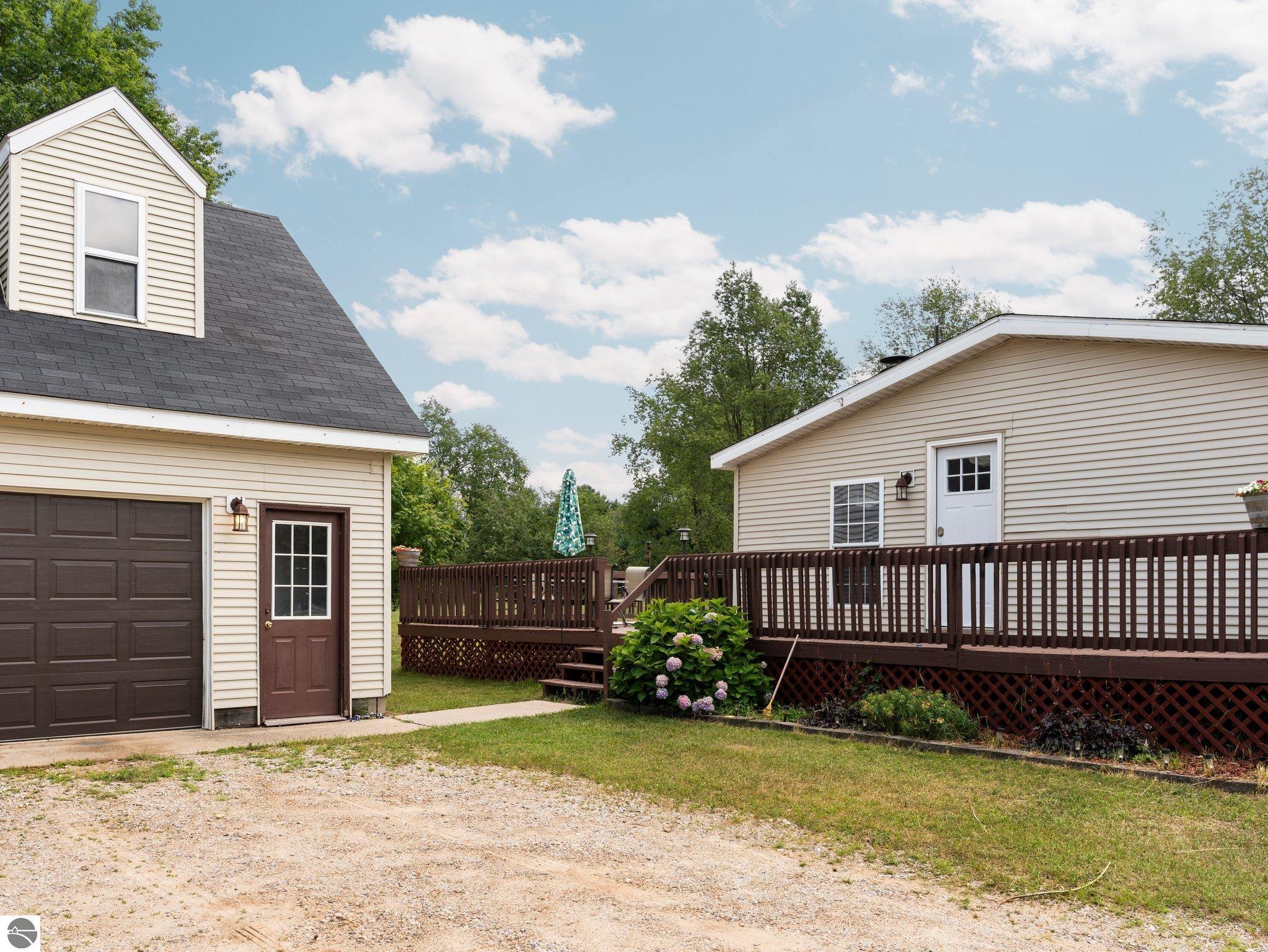 4358 N 11 Road, Mesick, MI 49668 — Photo 23