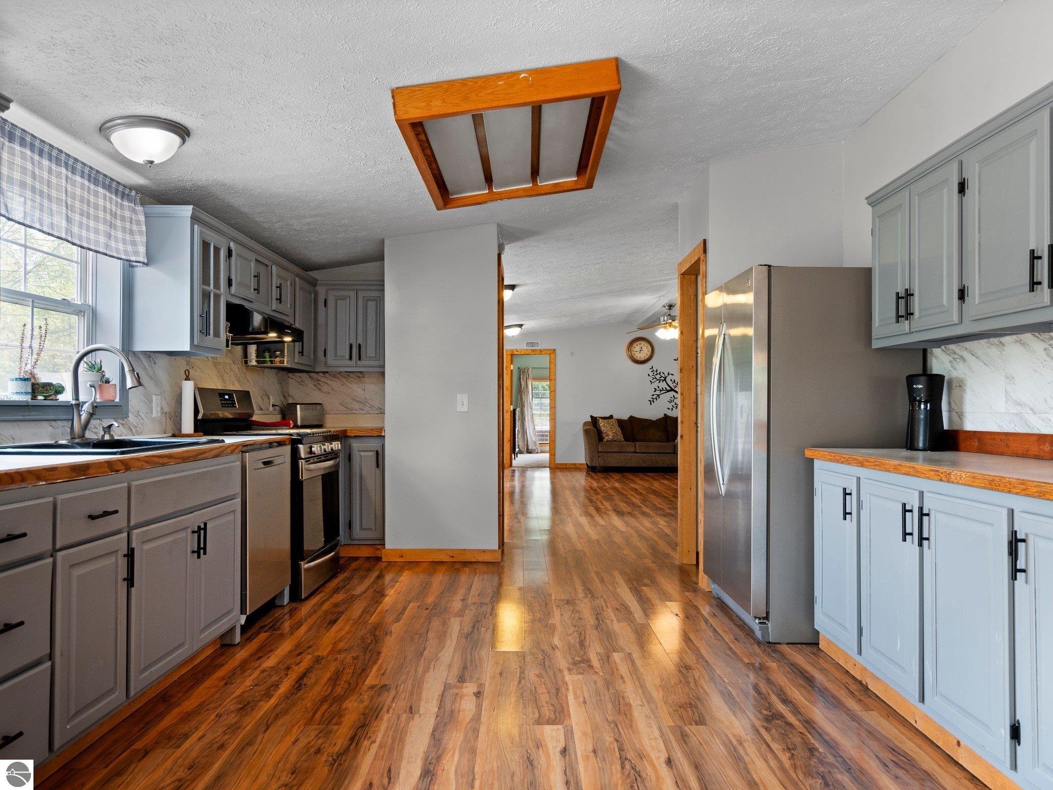 4358 N 11 Road, Mesick, MI 49668 — Photo 6