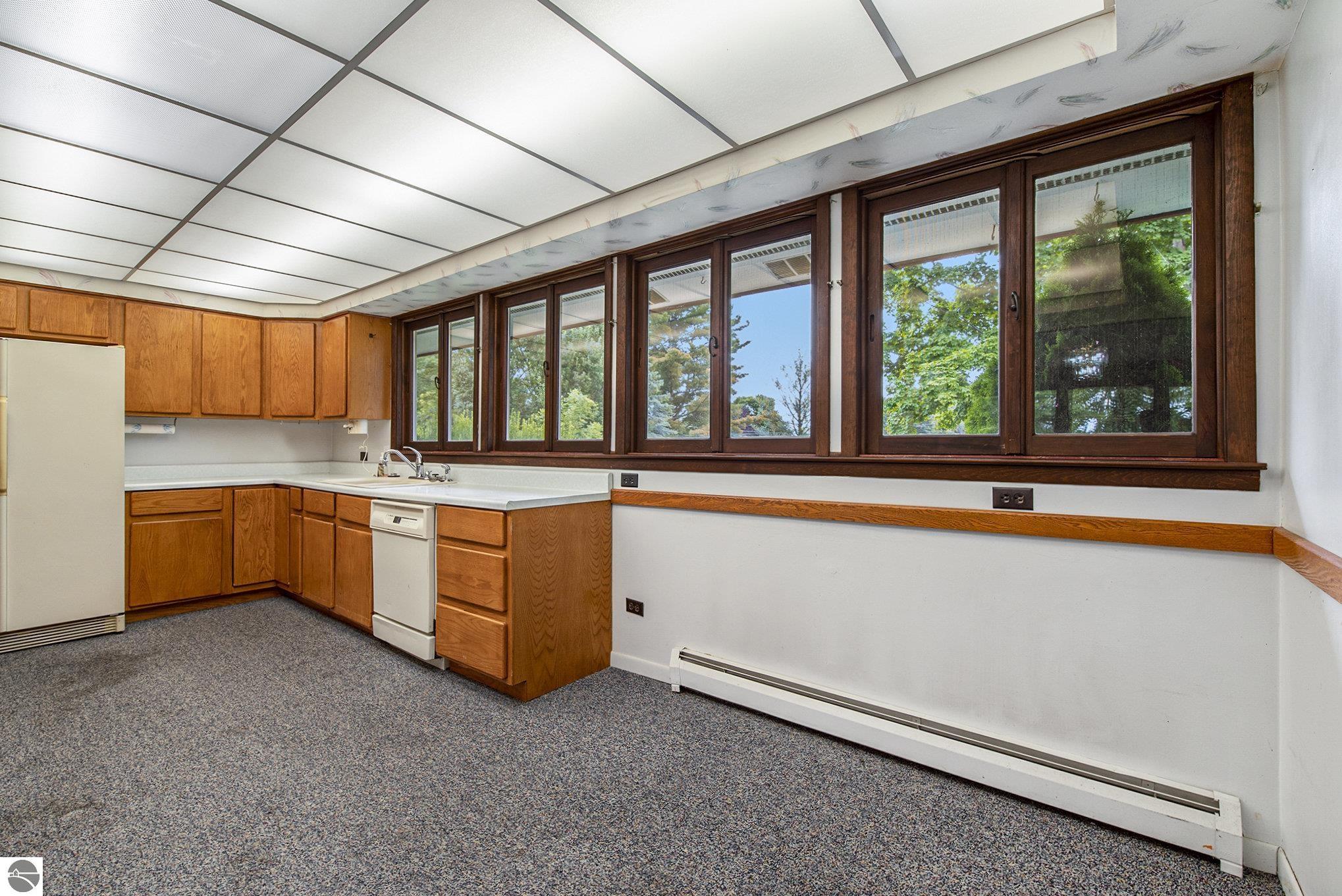 400 Lamoreaux Drive, Elk Rapids, MI 49629 — Photo 12