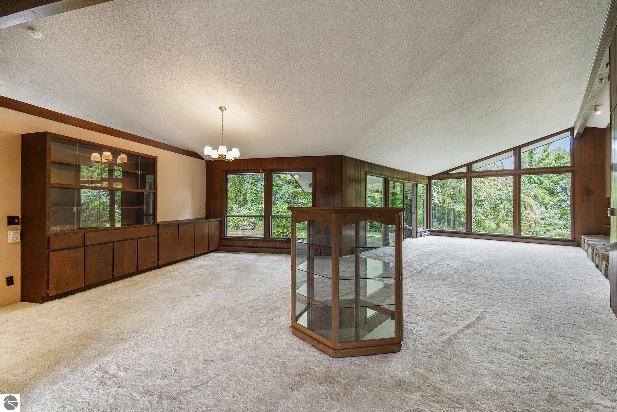400 Lamoreaux Drive, Elk Rapids, MI 49629 — Photo 6