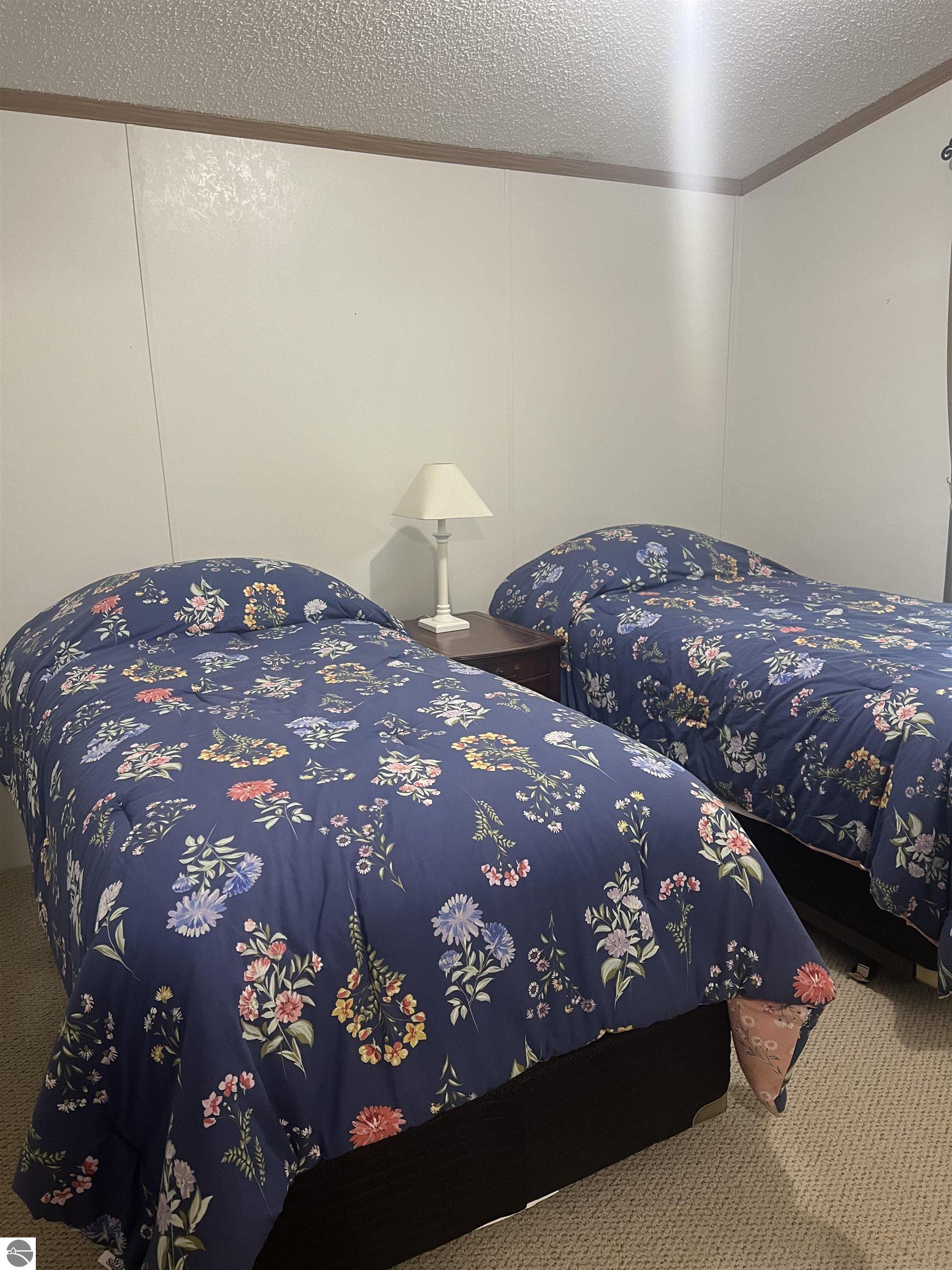 601 Maplewood, Elk Rapids, MI 49629 — Photo 18