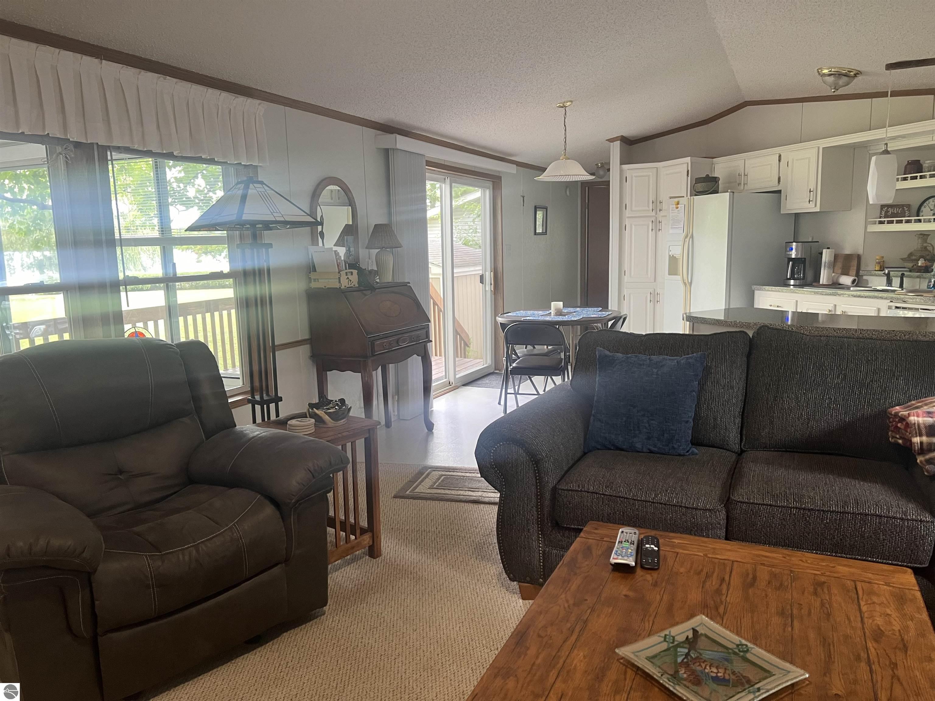 601 Maplewood, Elk Rapids, MI 49629 — Photo 6
