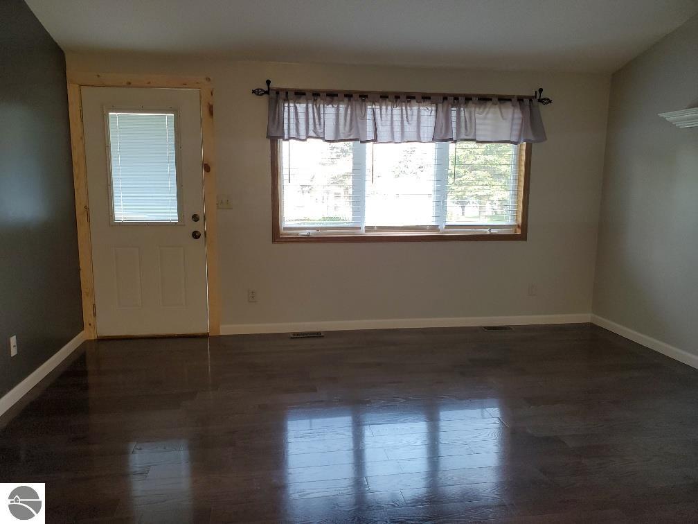 1065 Clubhouse Drive, Lake Isabella, MI 48893 — Photo 2