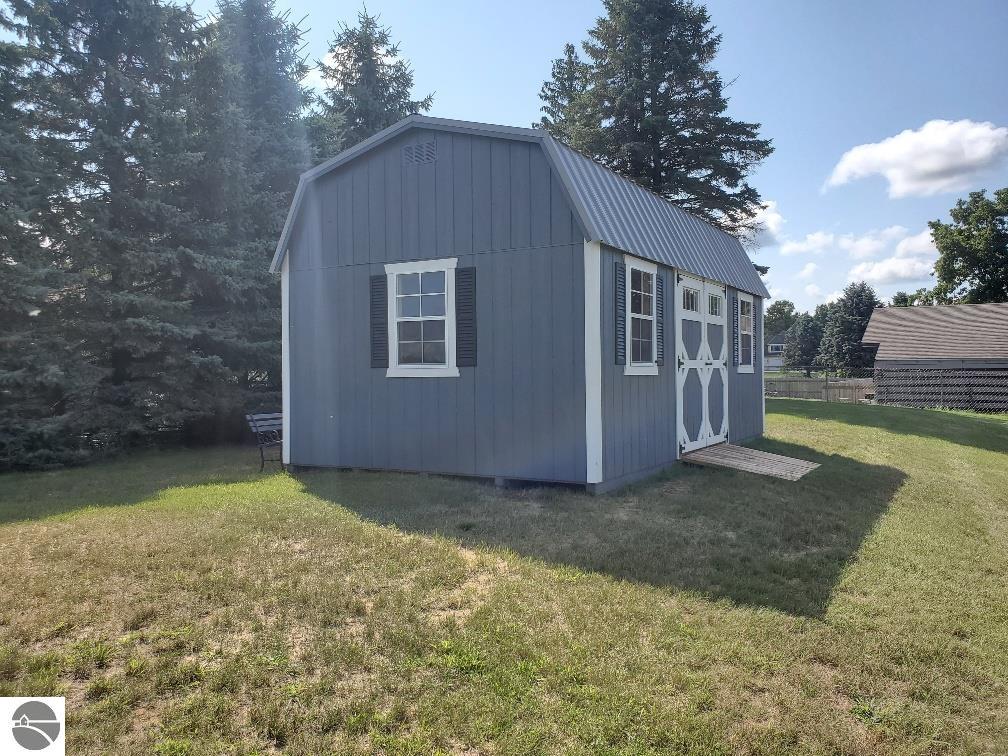 1065 Clubhouse Drive, Lake Isabella, MI 48893 — Photo 39