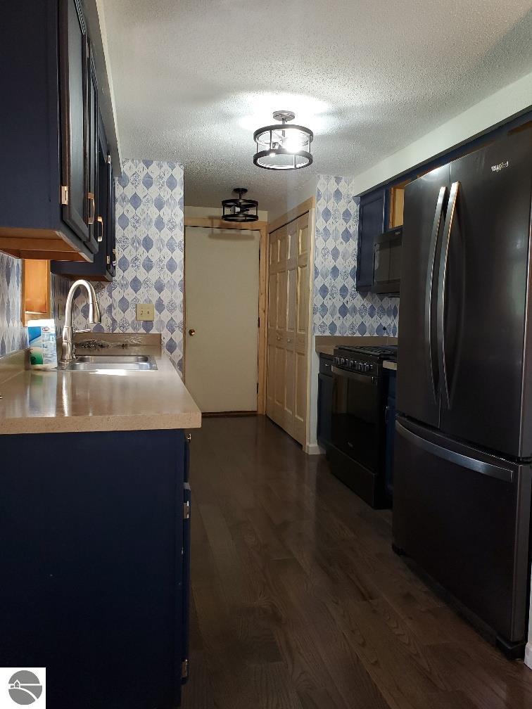 1065 Clubhouse Drive, Lake Isabella, MI 48893 — Photo 9