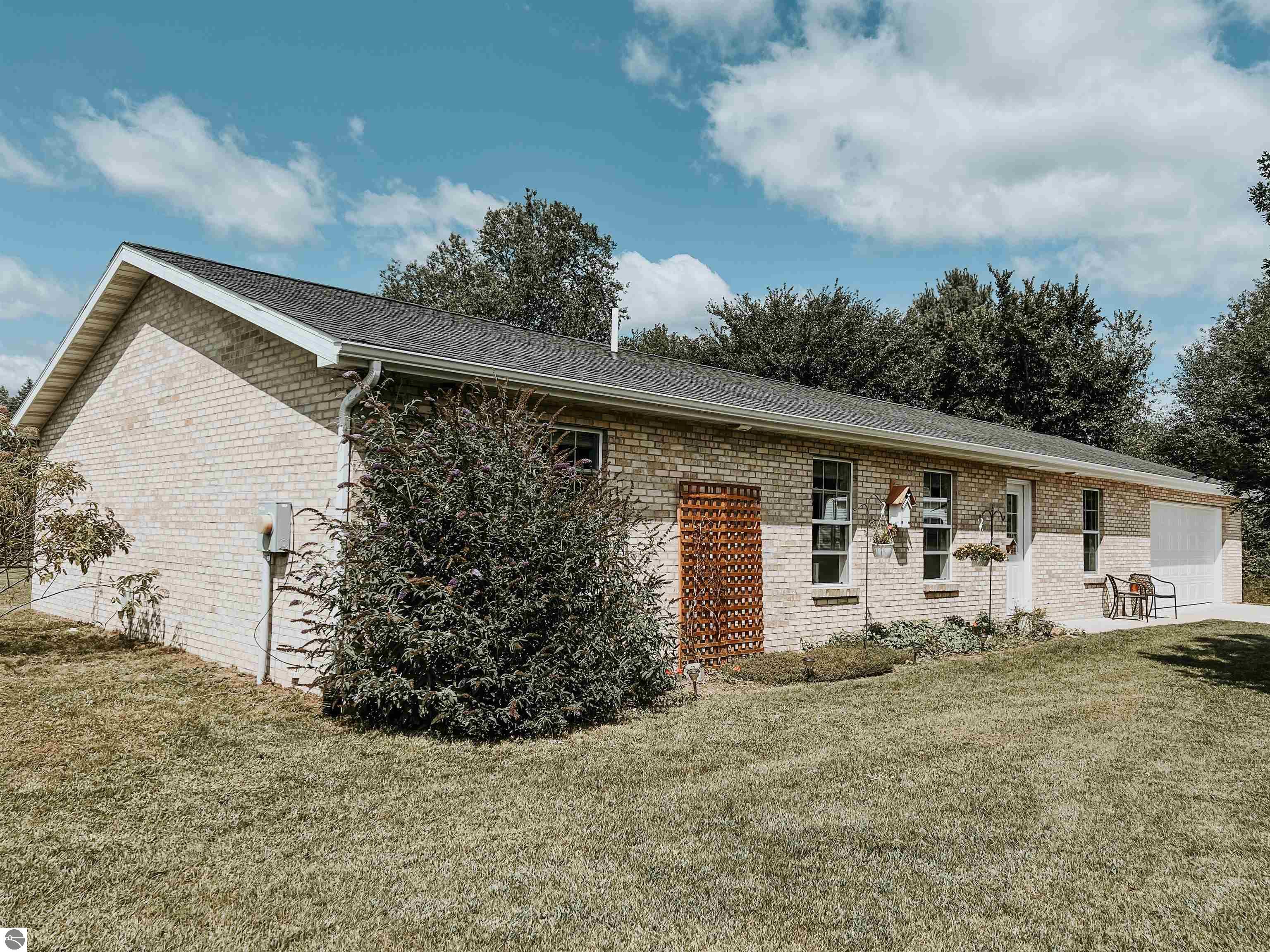 1014 Bishop Lane, Lake Isabella, MI 48893 — Photo 3