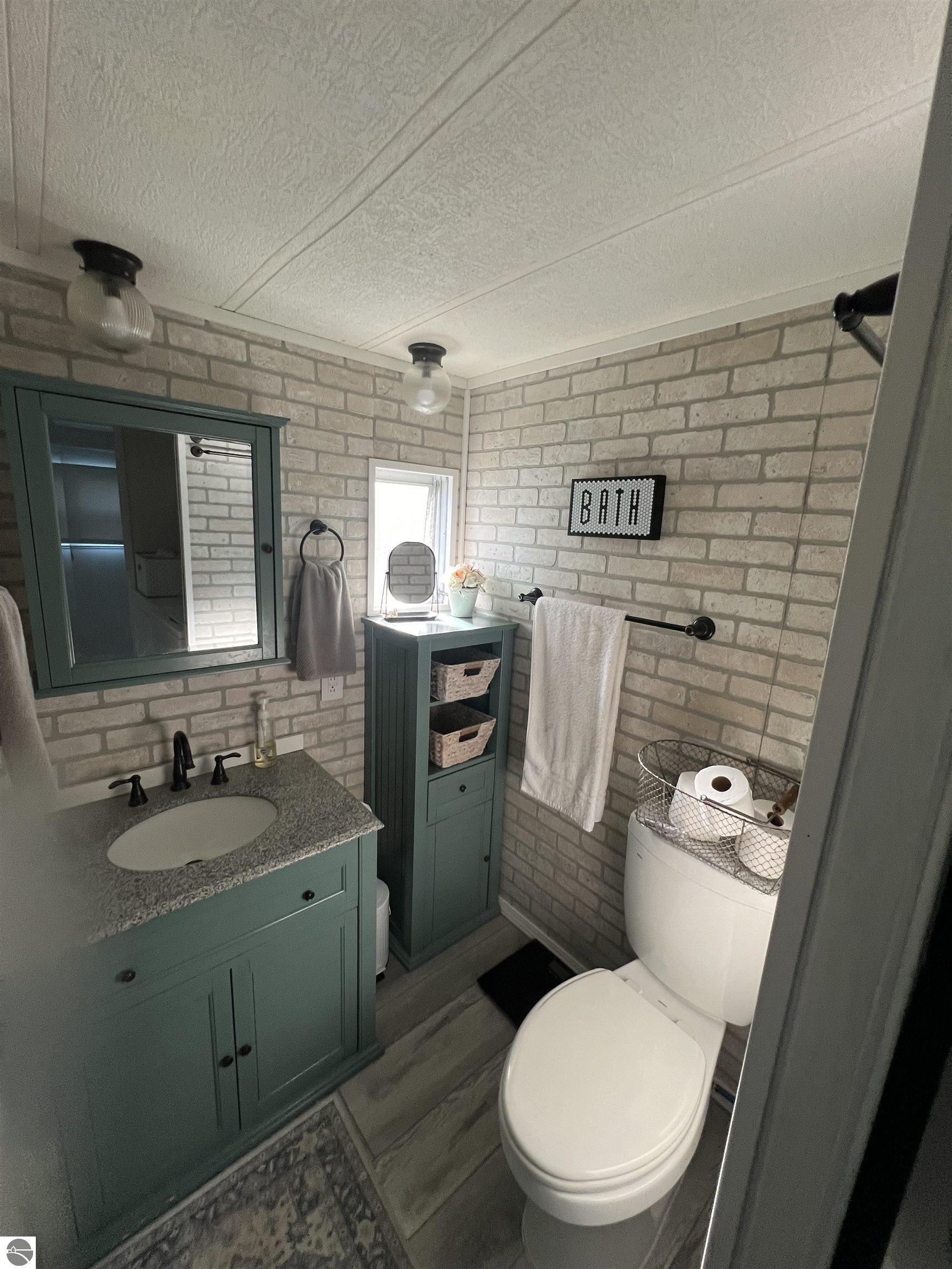 614 Driftwood, Elk Rapids, MI 49629 — Photo 11