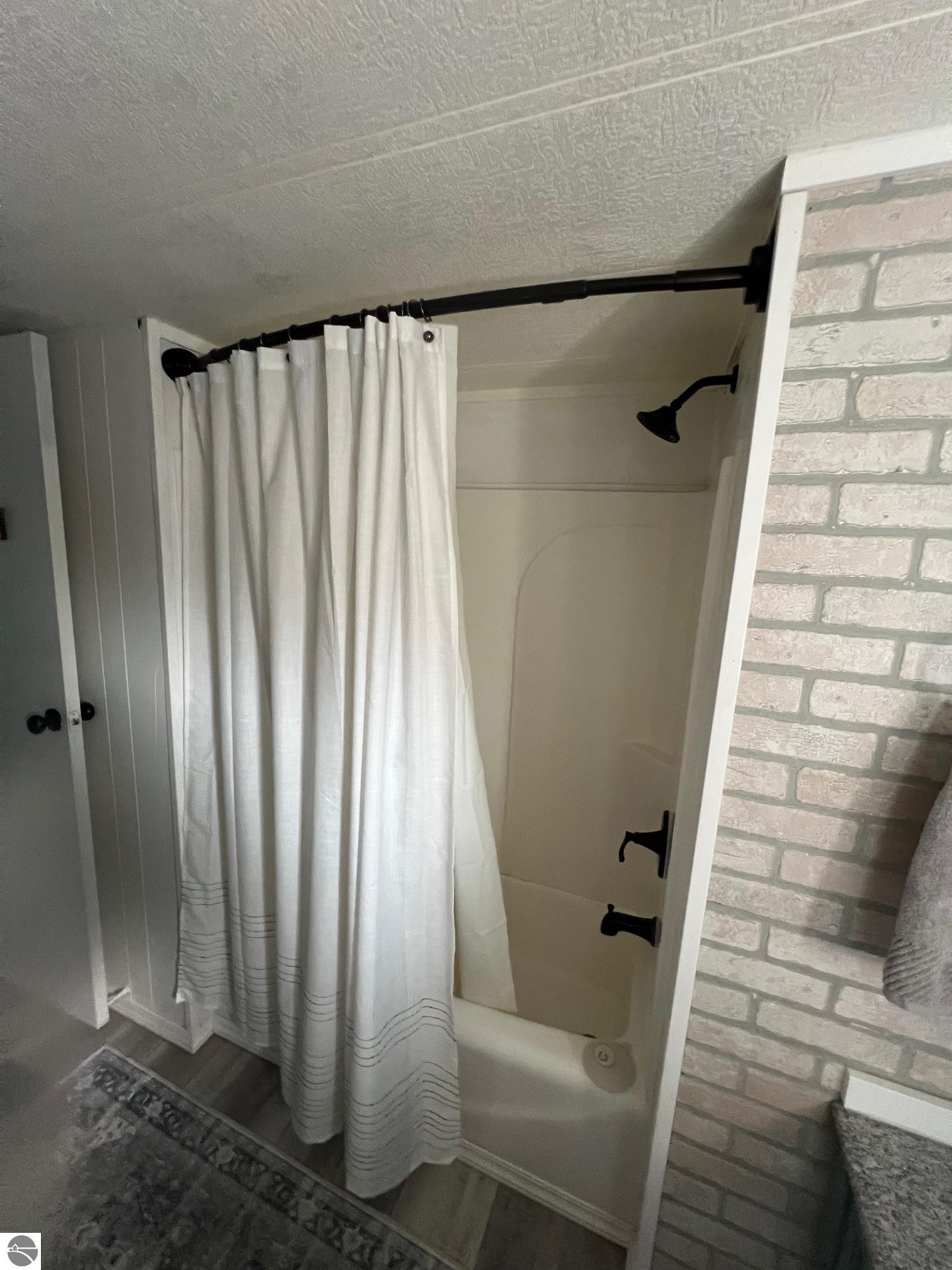 614 Driftwood, Elk Rapids, MI 49629 — Photo 12