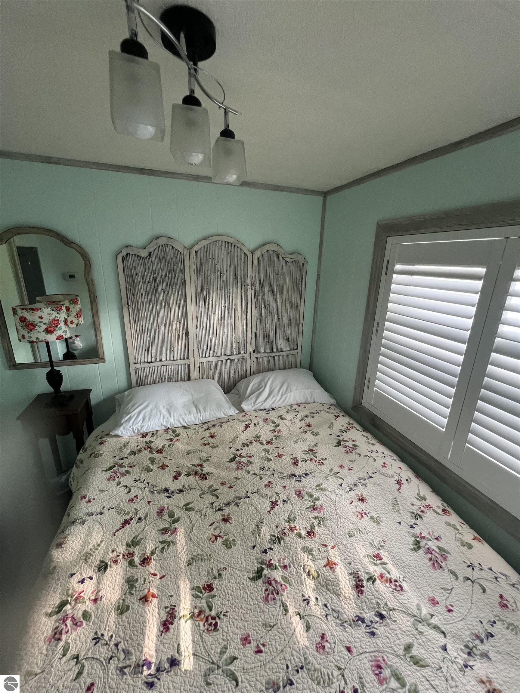 614 Driftwood, Elk Rapids, MI 49629 — Photo 17
