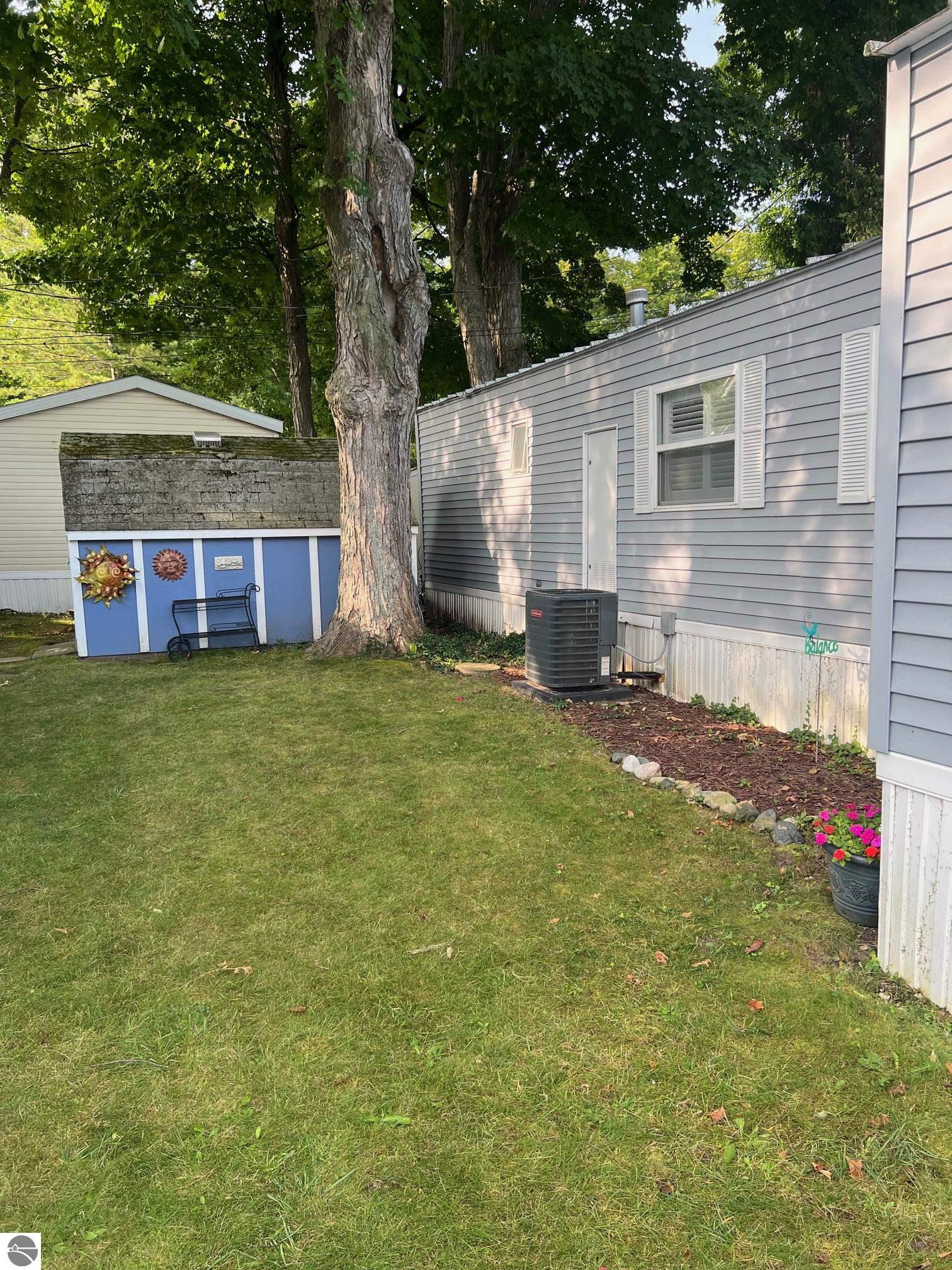 614 Driftwood, Elk Rapids, MI 49629 — Photo 24