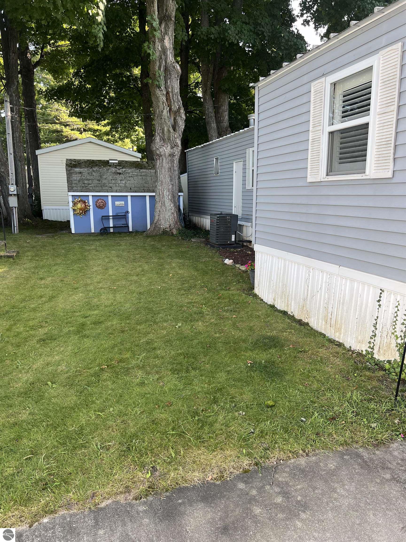 614 Driftwood, Elk Rapids, MI 49629 — Photo 27