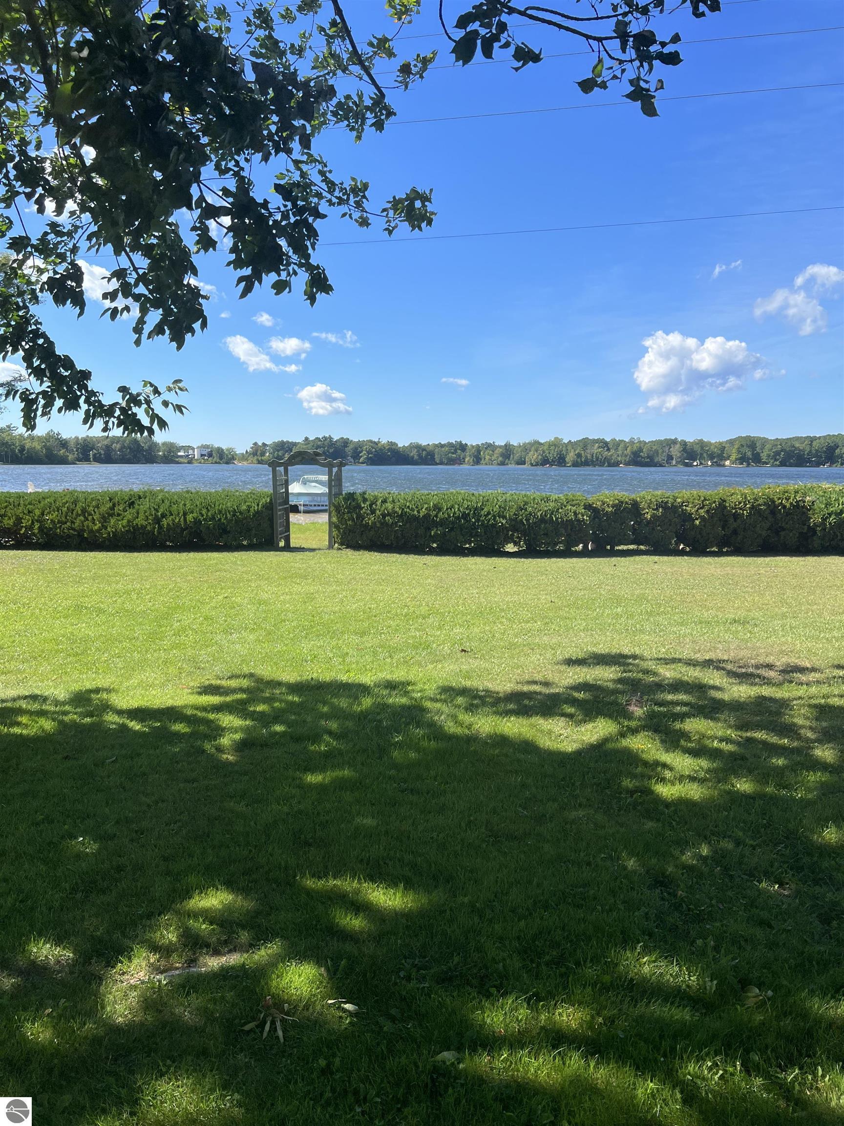 614 Driftwood, Elk Rapids, MI 49629 — Photo 7