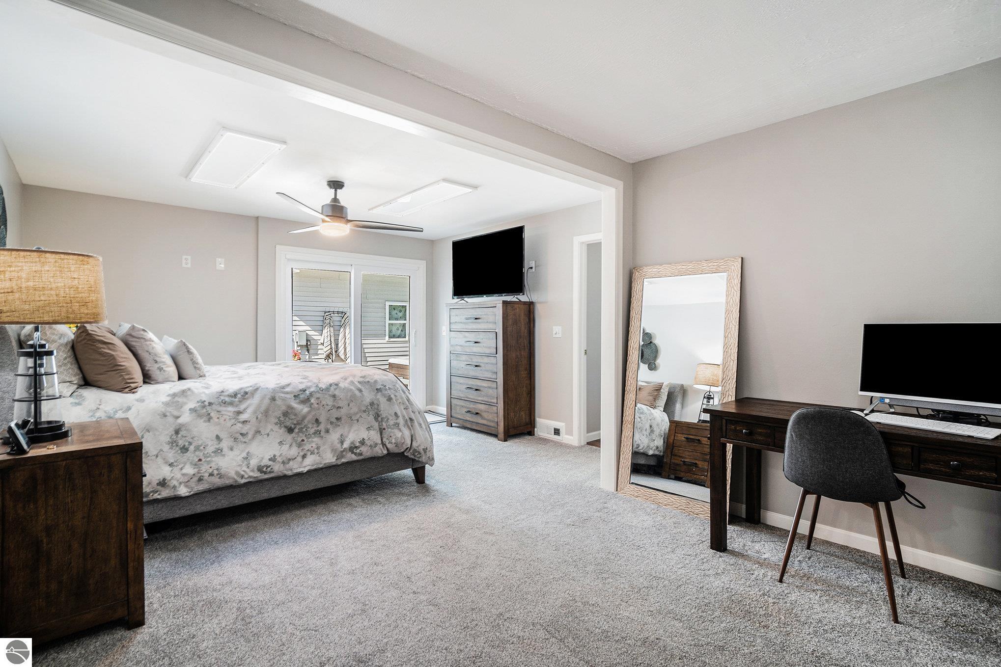 509 E Third Street, Elk Rapids, MI 49629 — Photo 12