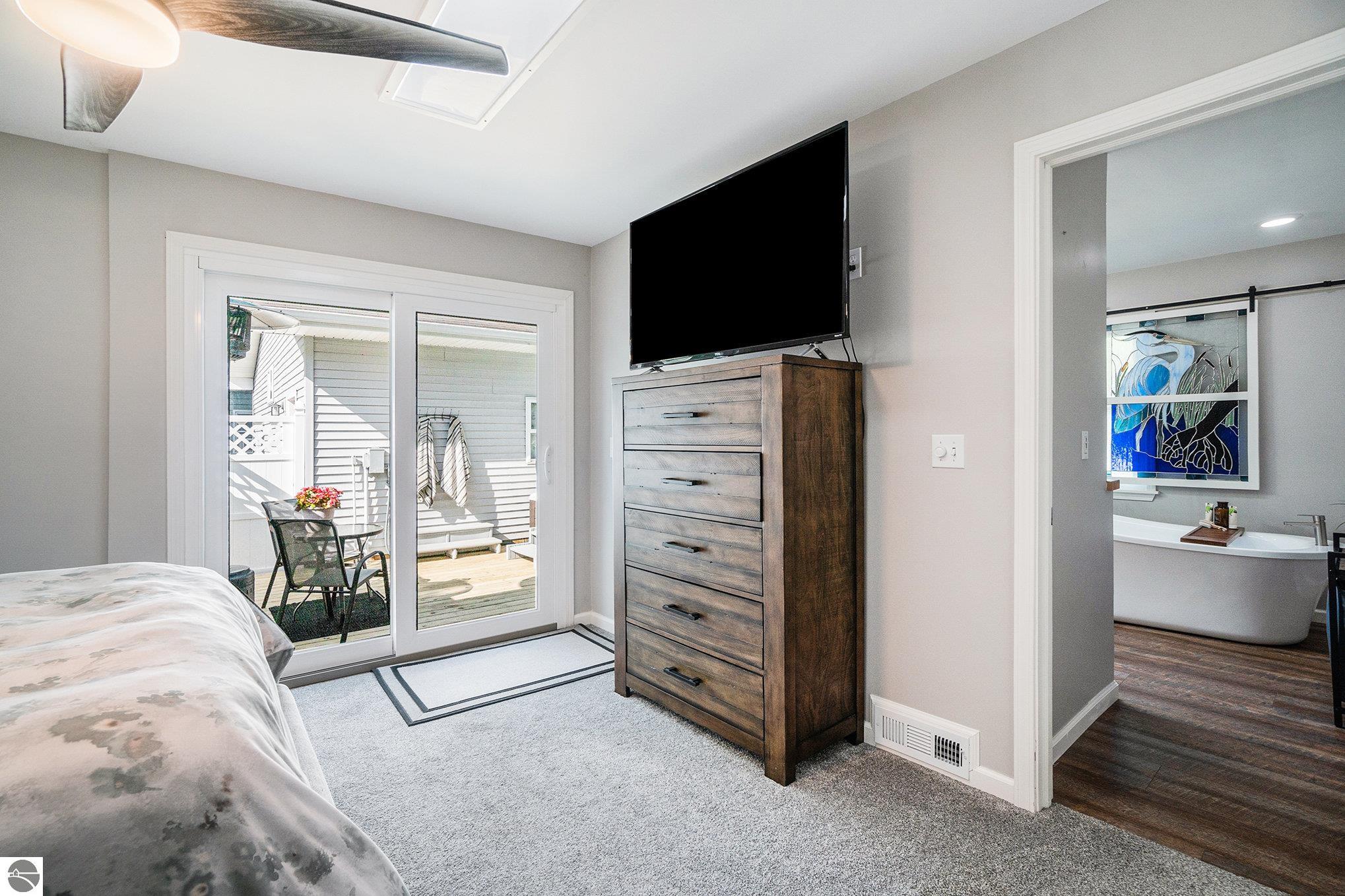 509 E Third Street, Elk Rapids, MI 49629 — Photo 14