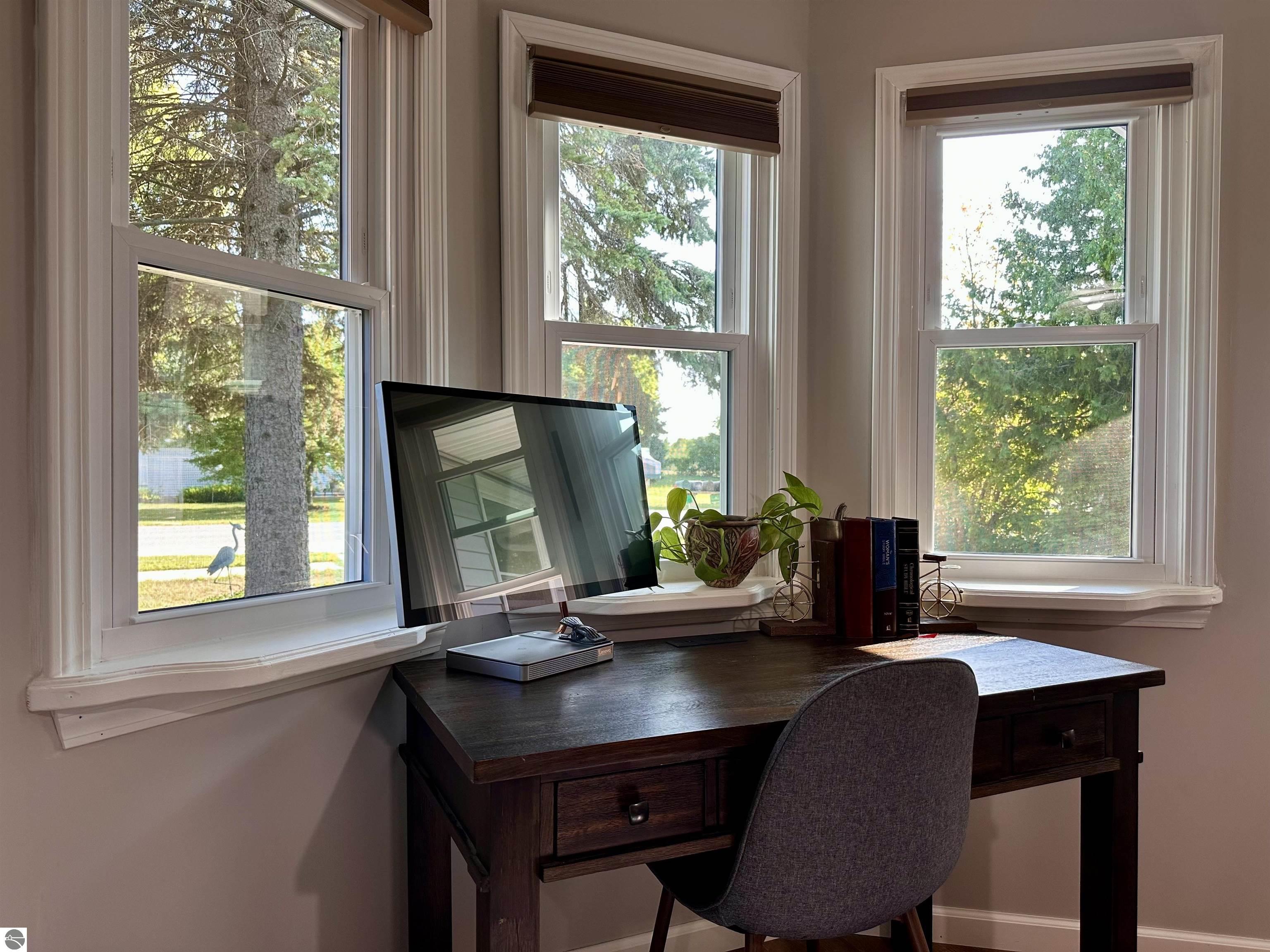 509 E Third Street, Elk Rapids, MI 49629 — Photo 25