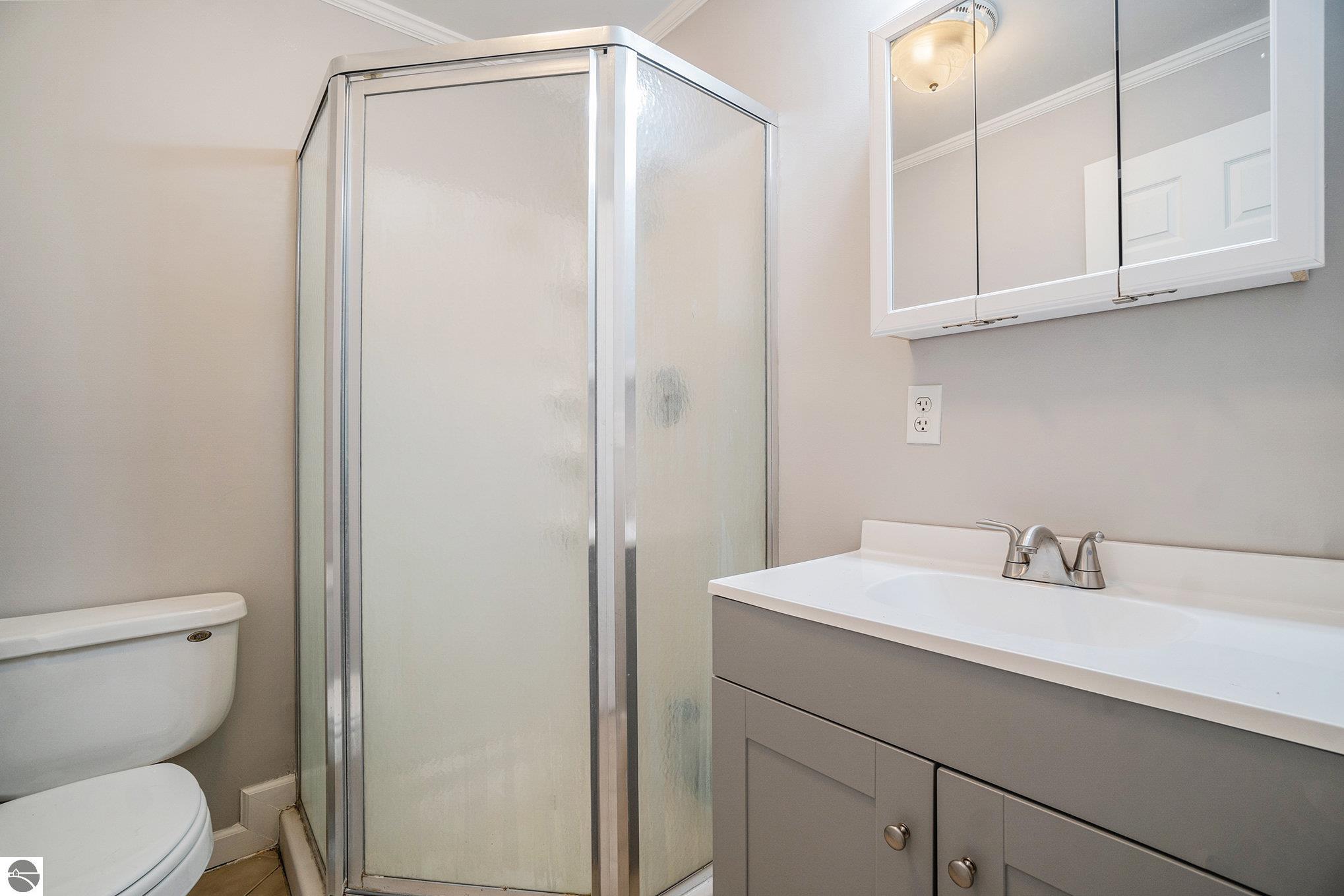 509 E Third Street, Elk Rapids, MI 49629 — Photo 31