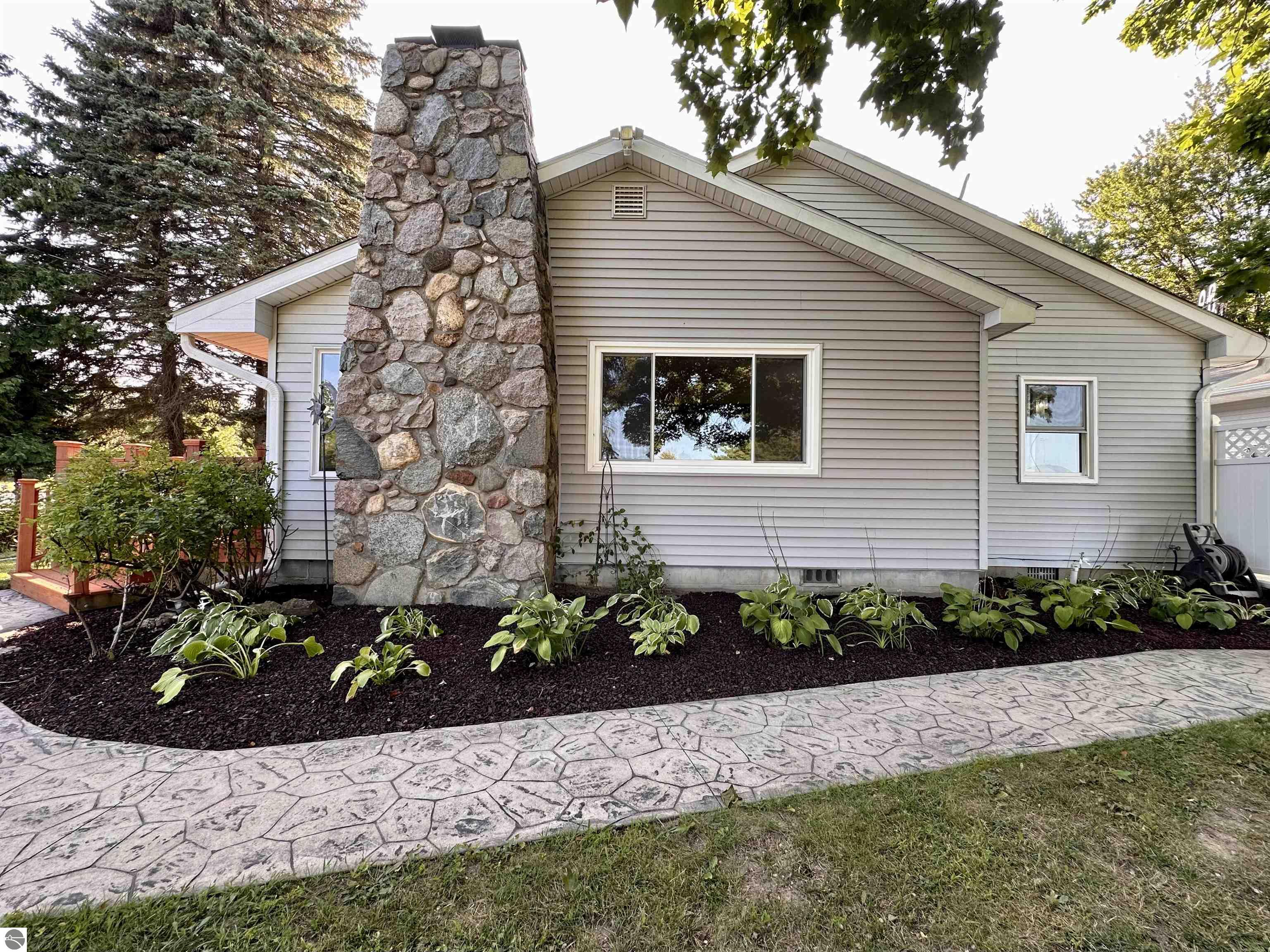 509 E Third Street, Elk Rapids, MI 49629 — Photo 44