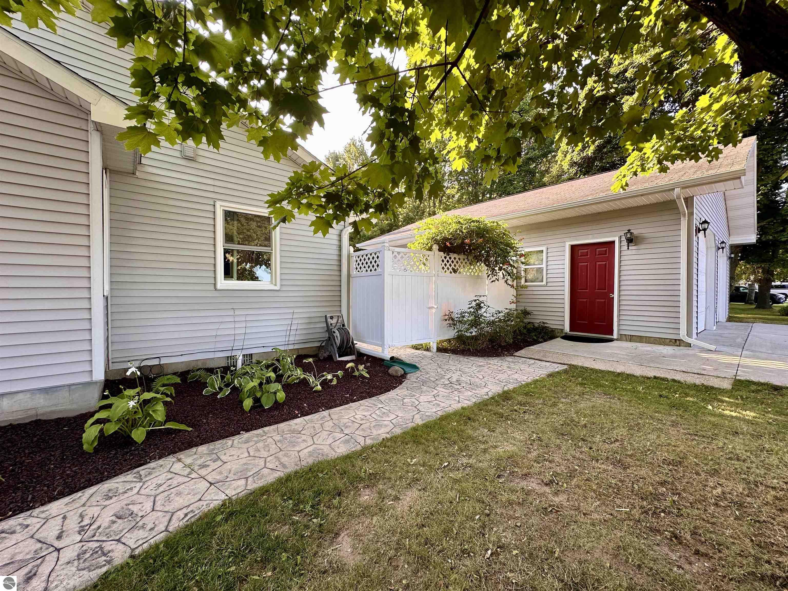 509 E Third Street, Elk Rapids, MI 49629 — Photo 46