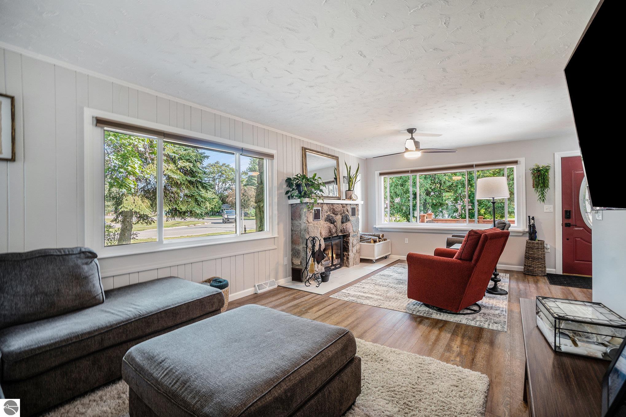 509 E Third Street, Elk Rapids, MI 49629 — Photo 8