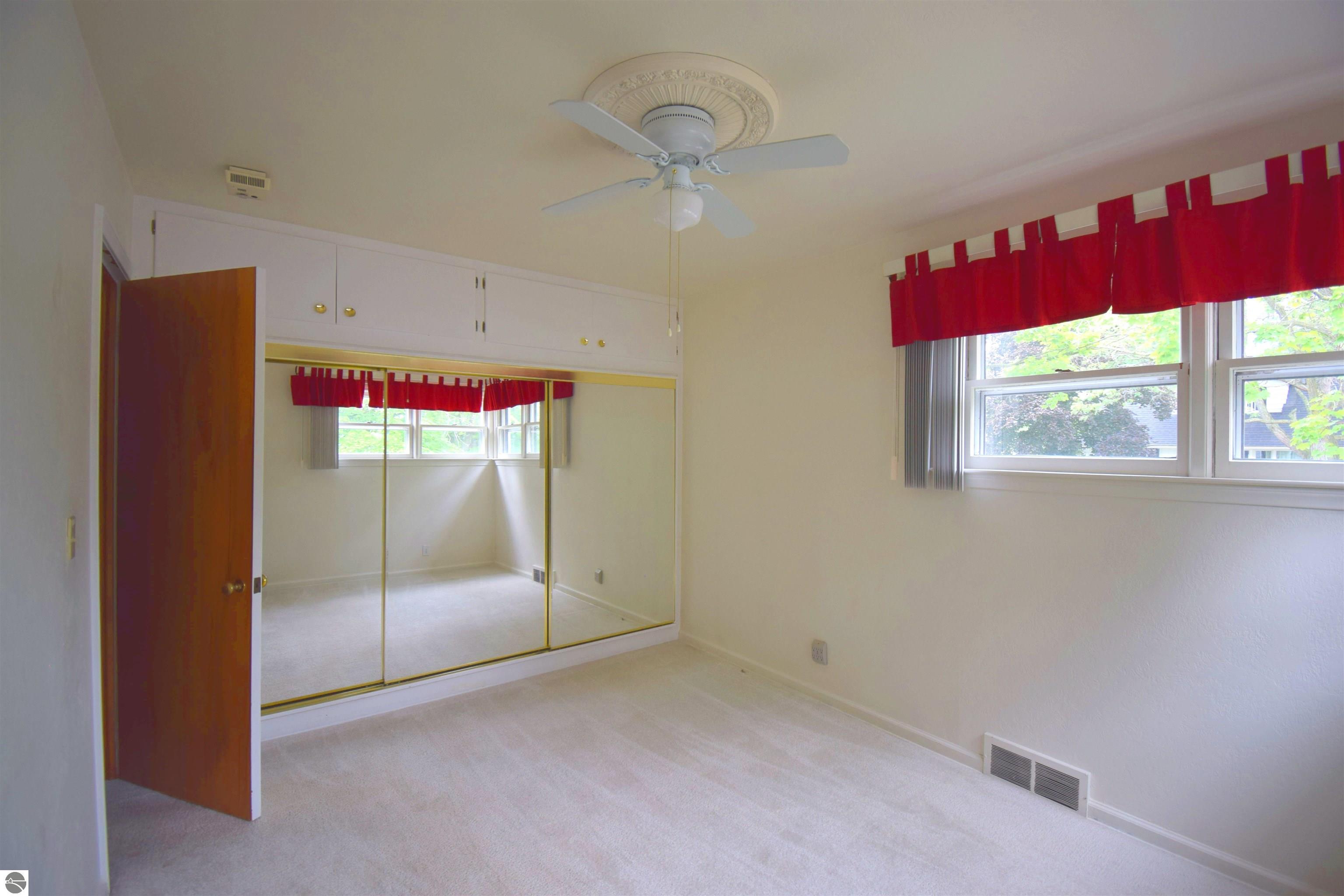 301 John R Street, Clare, MI 48617 — Photo 23