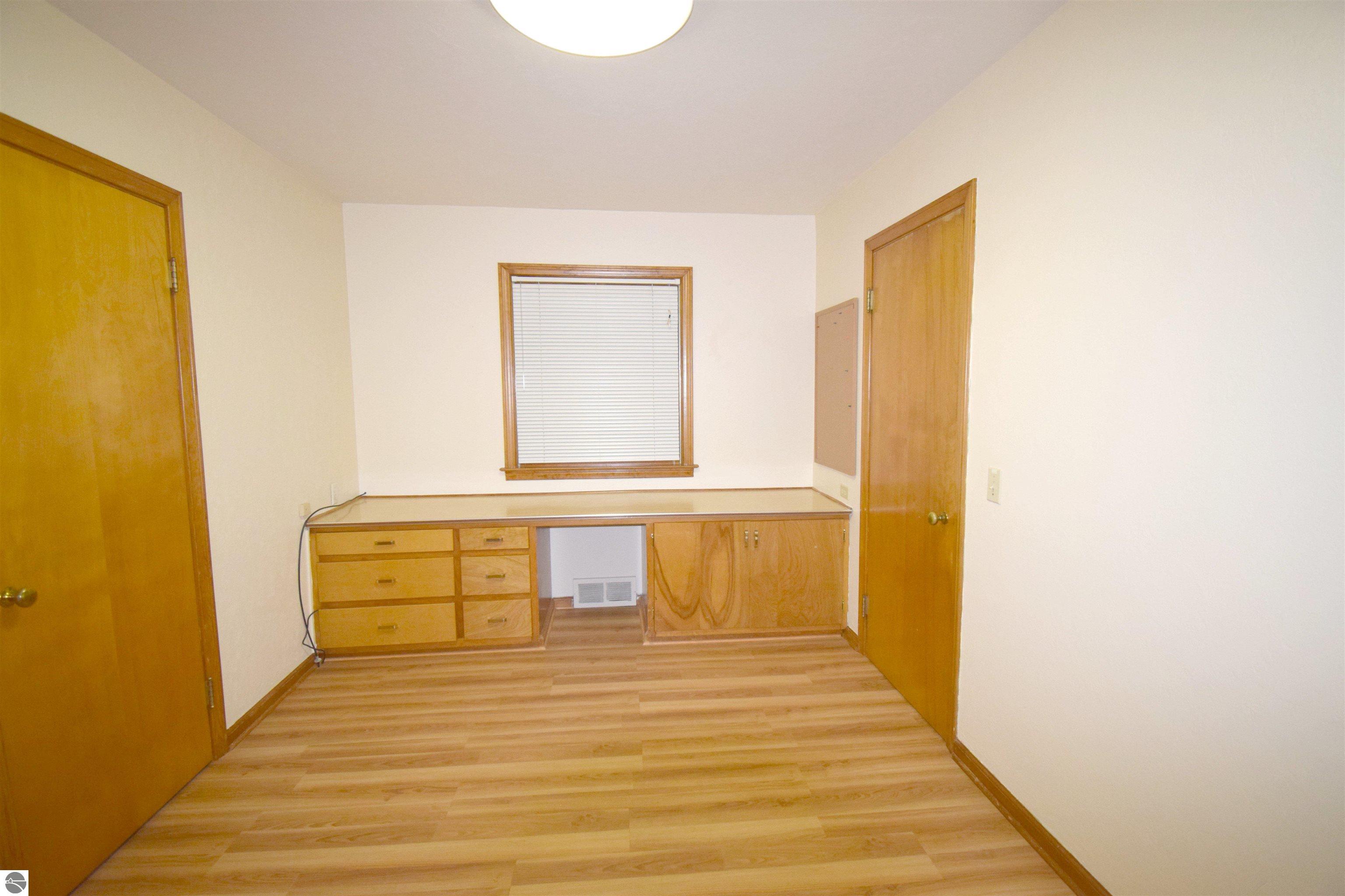 301 John R Street, Clare, MI 48617 — Photo 28