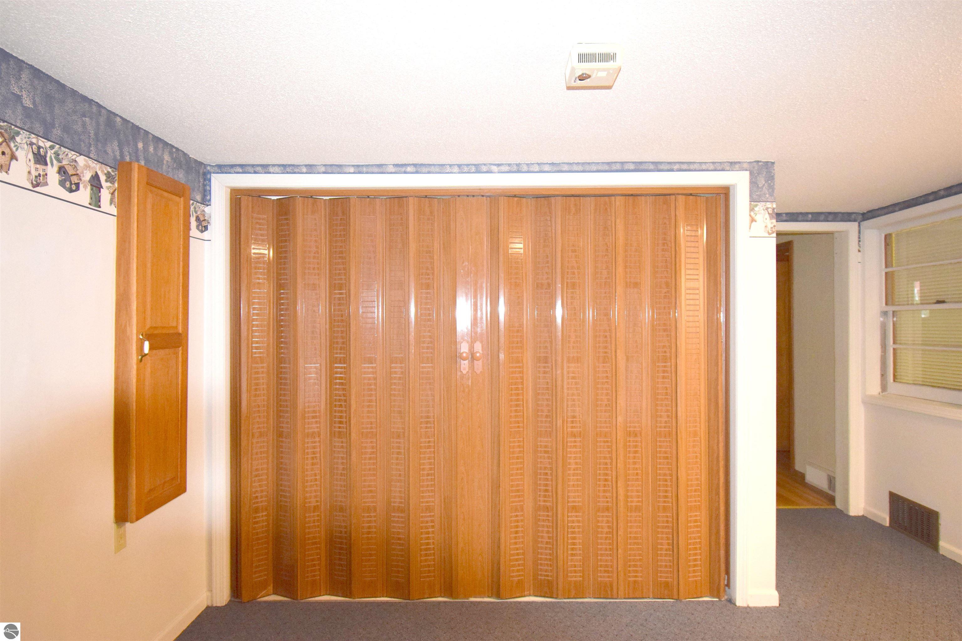 301 John R Street, Clare, MI 48617 — Photo 36