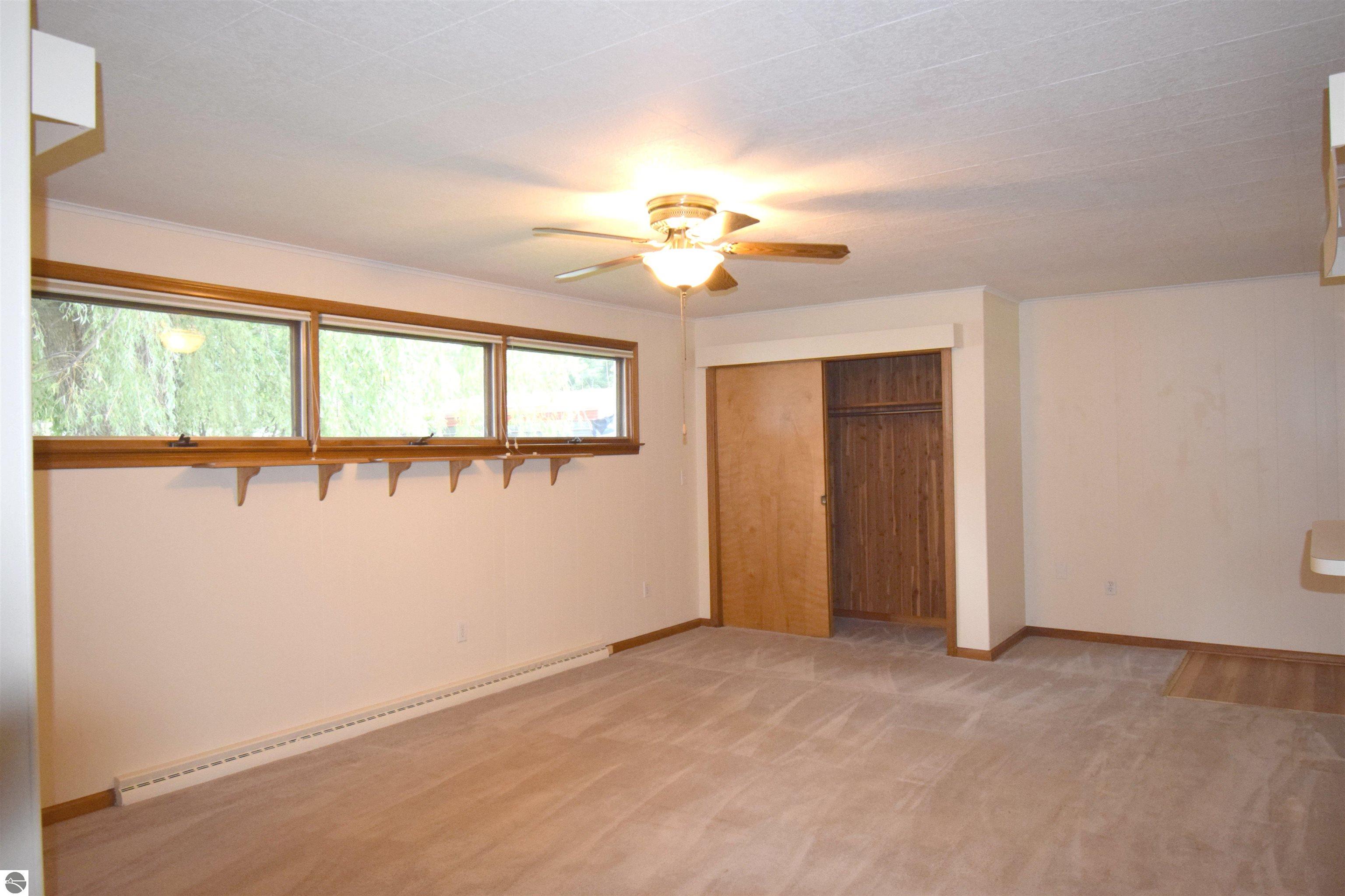 301 John R Street, Clare, MI 48617 — Photo 38