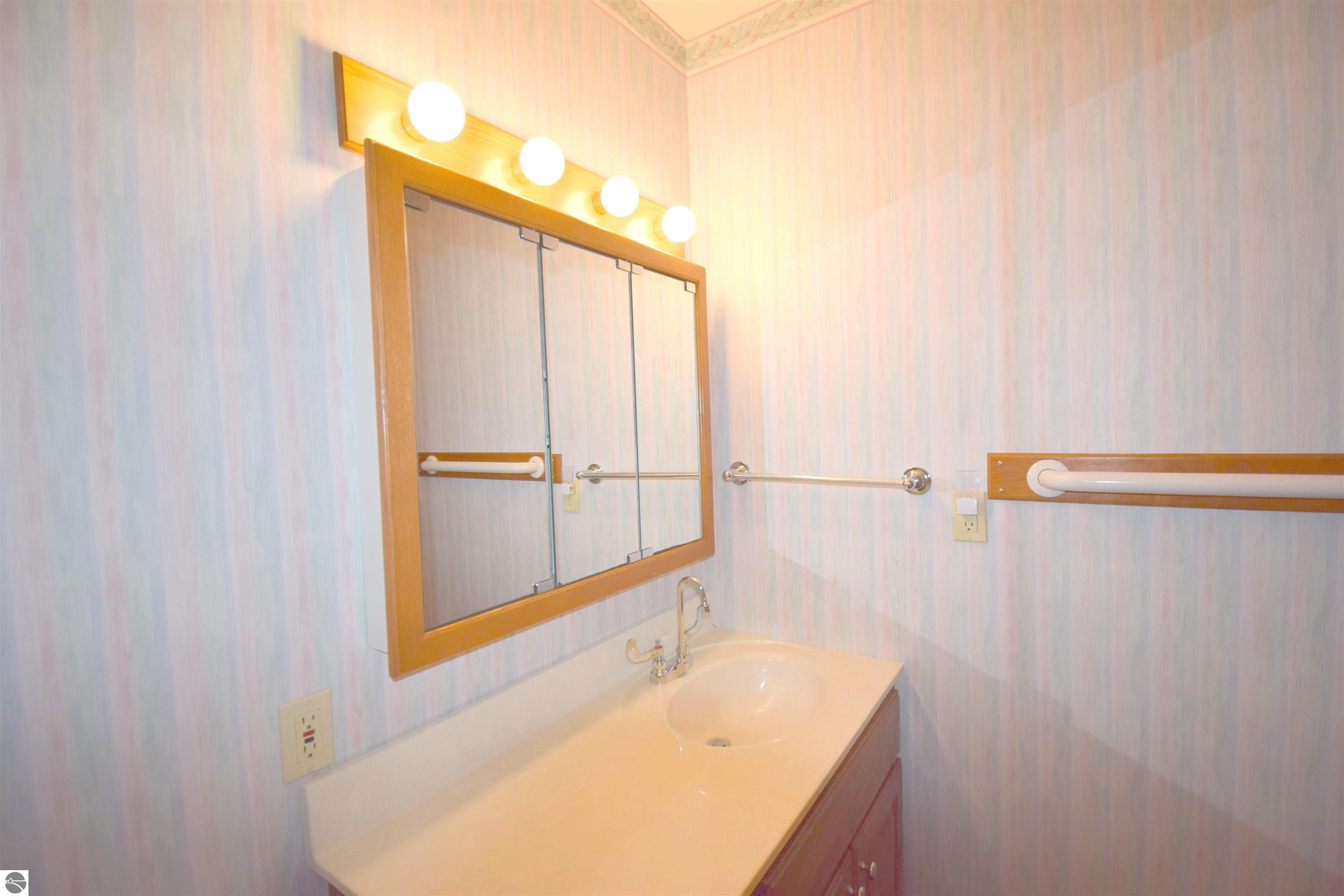301 John R Street, Clare, MI 48617 — Photo 52