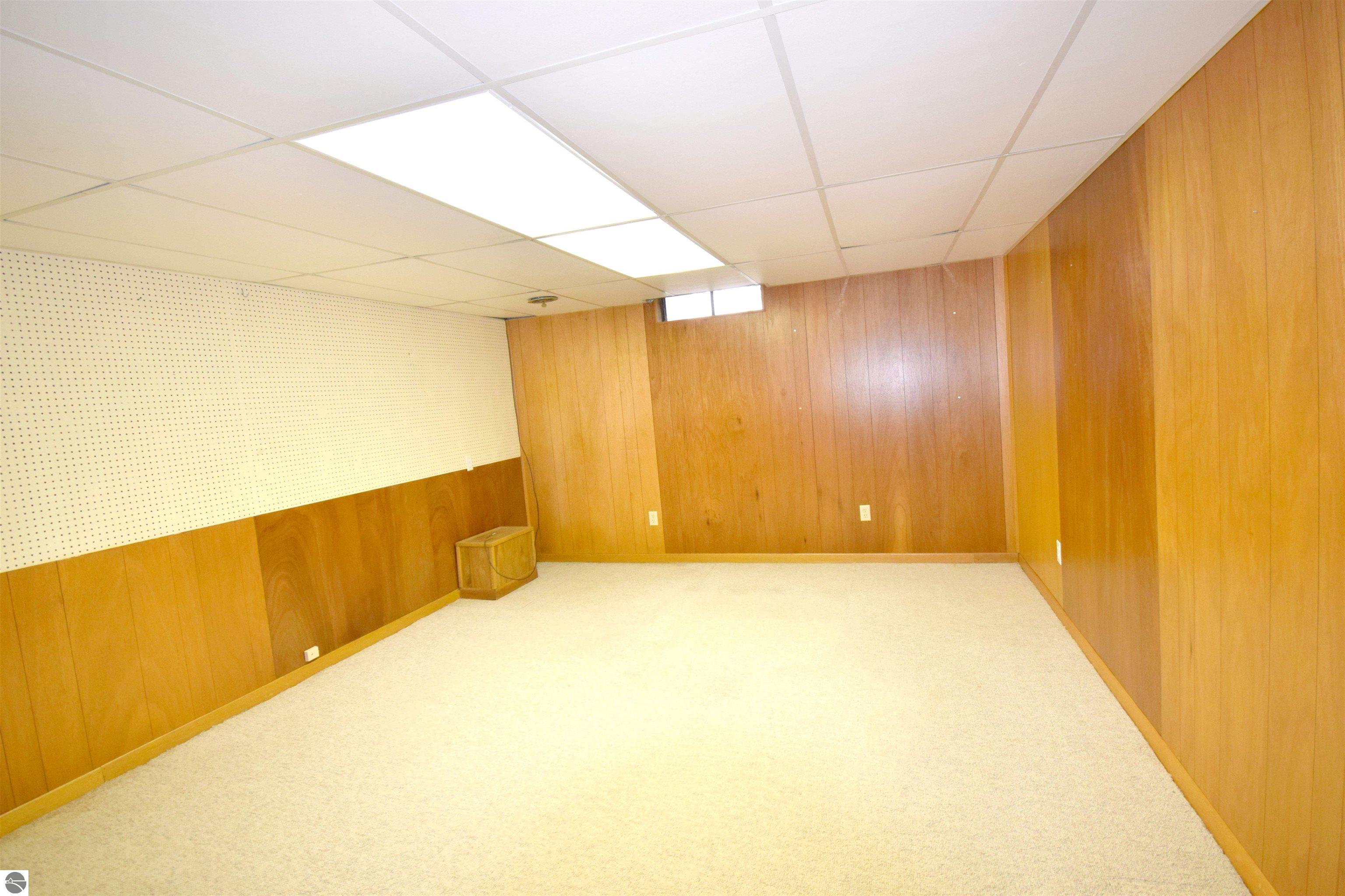 301 John R Street, Clare, MI 48617 — Photo 62