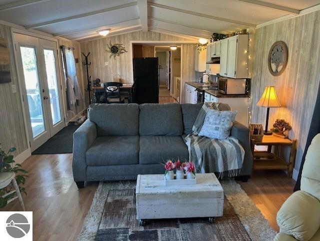 209 S Sterling, Ashley, MI 48806 — Photo 3