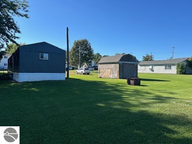 209 S Sterling, Ashley, MI 48806 — Photo 25
