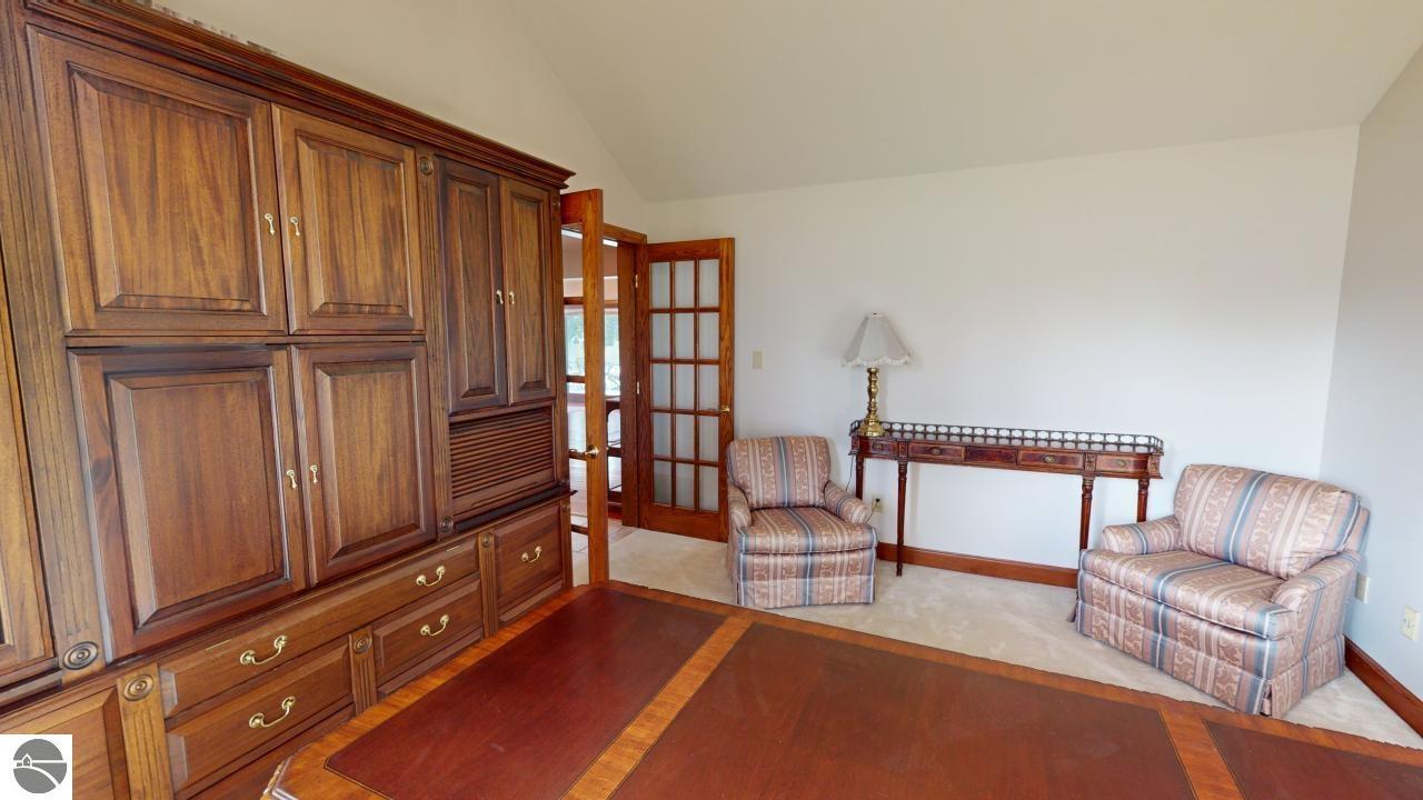 501 Wilcox Parkway, Clare, MI 48617 — Photo 20